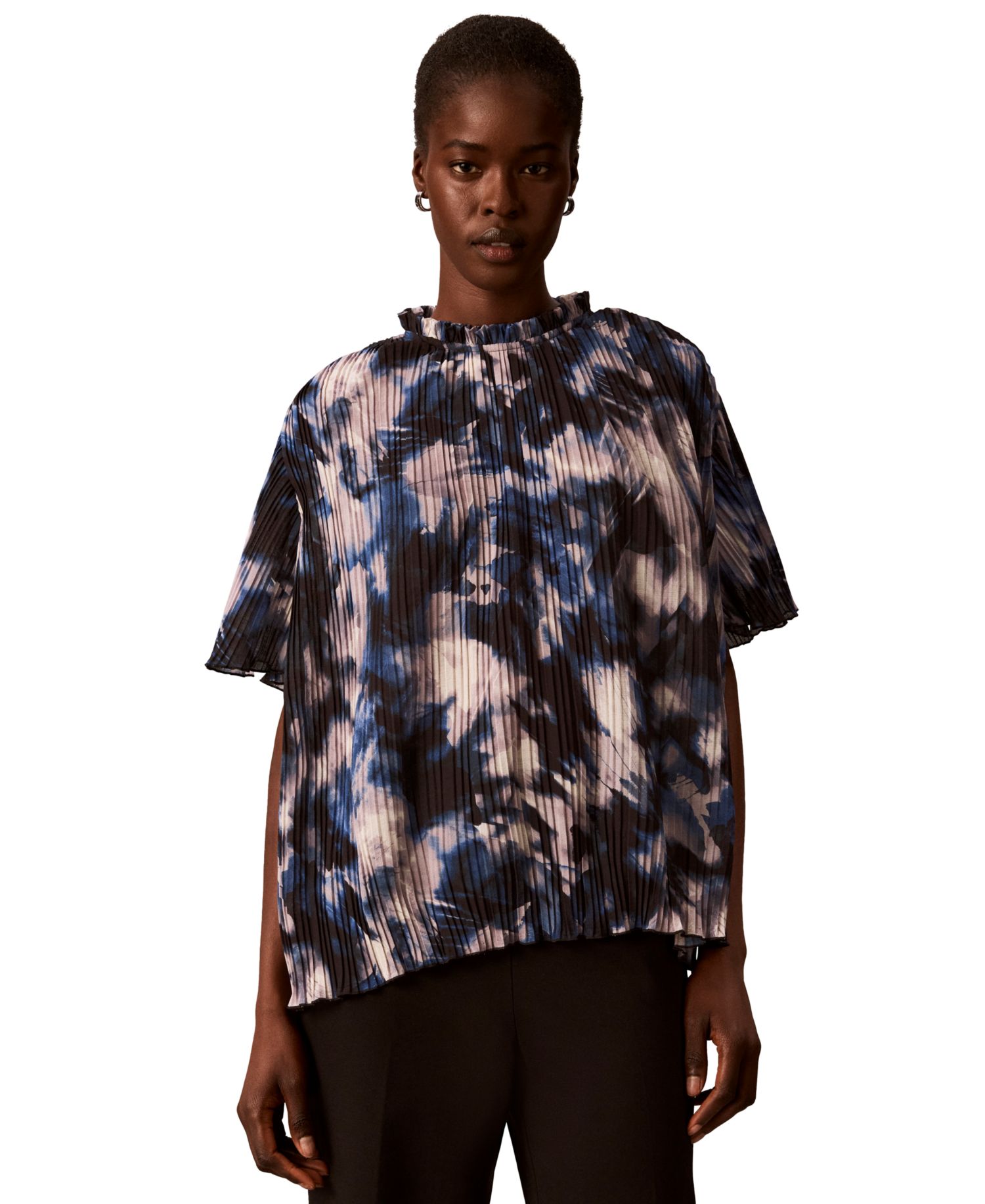 Petite Printed Ruffle Collar Top