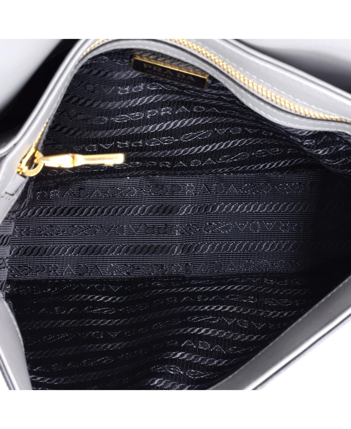 Pre-Owned Prada Small Embleme Flap Bag Saffiano Leather