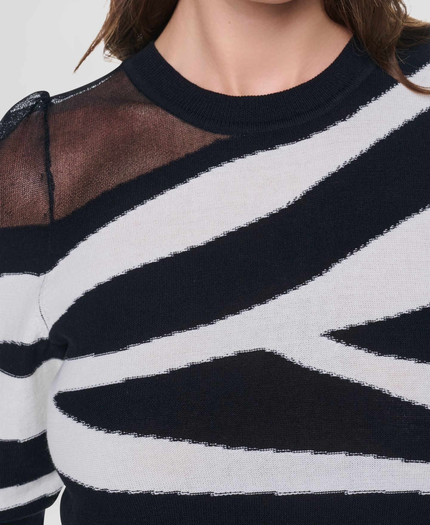Женский свитер DKNY Zebra-Print 3/4-Sleeve, цвет: Чёрный / Слоновая кость — фото 6