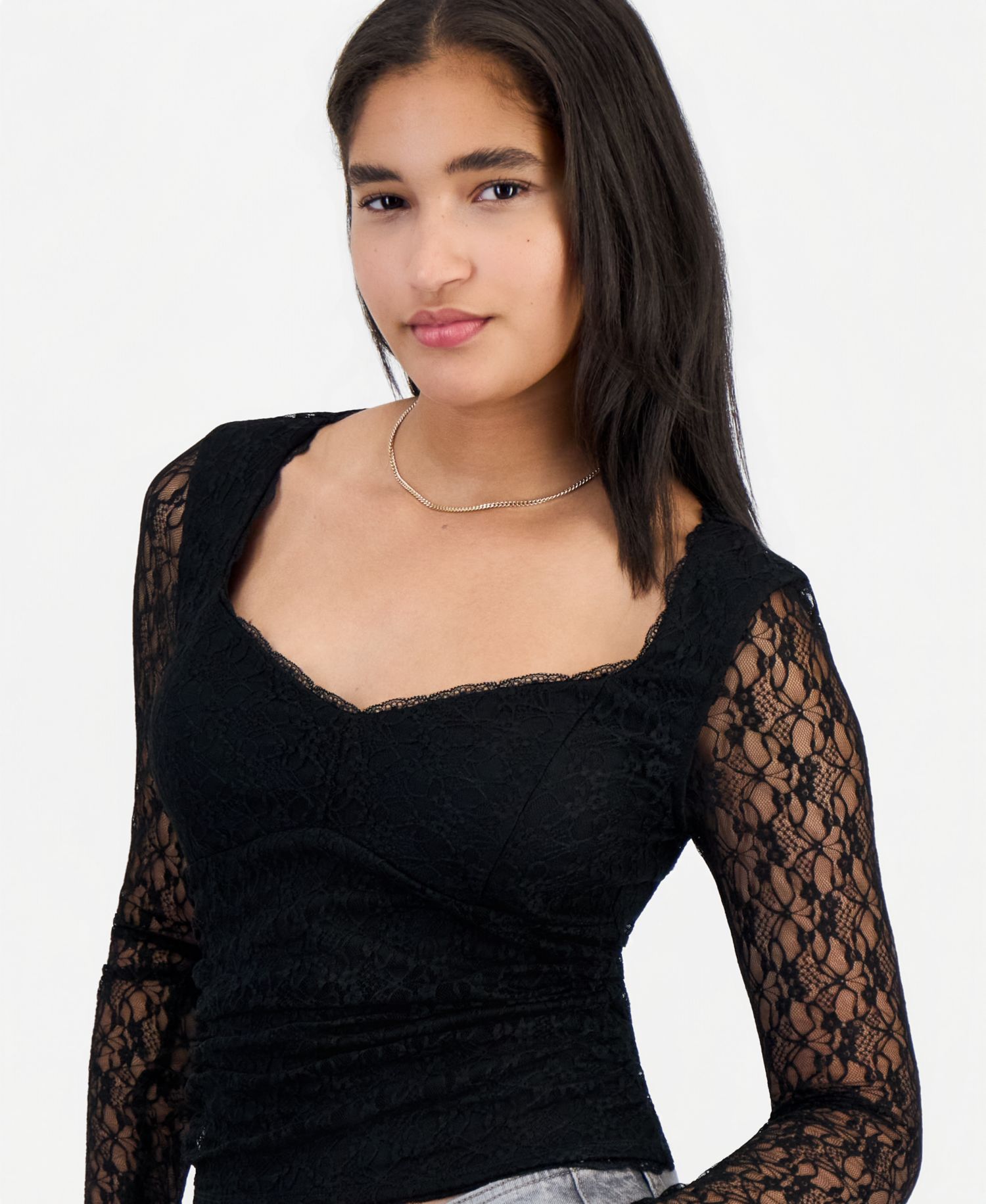Juniors' Long-Sleeve Lace Sweetheart-Neckline Top