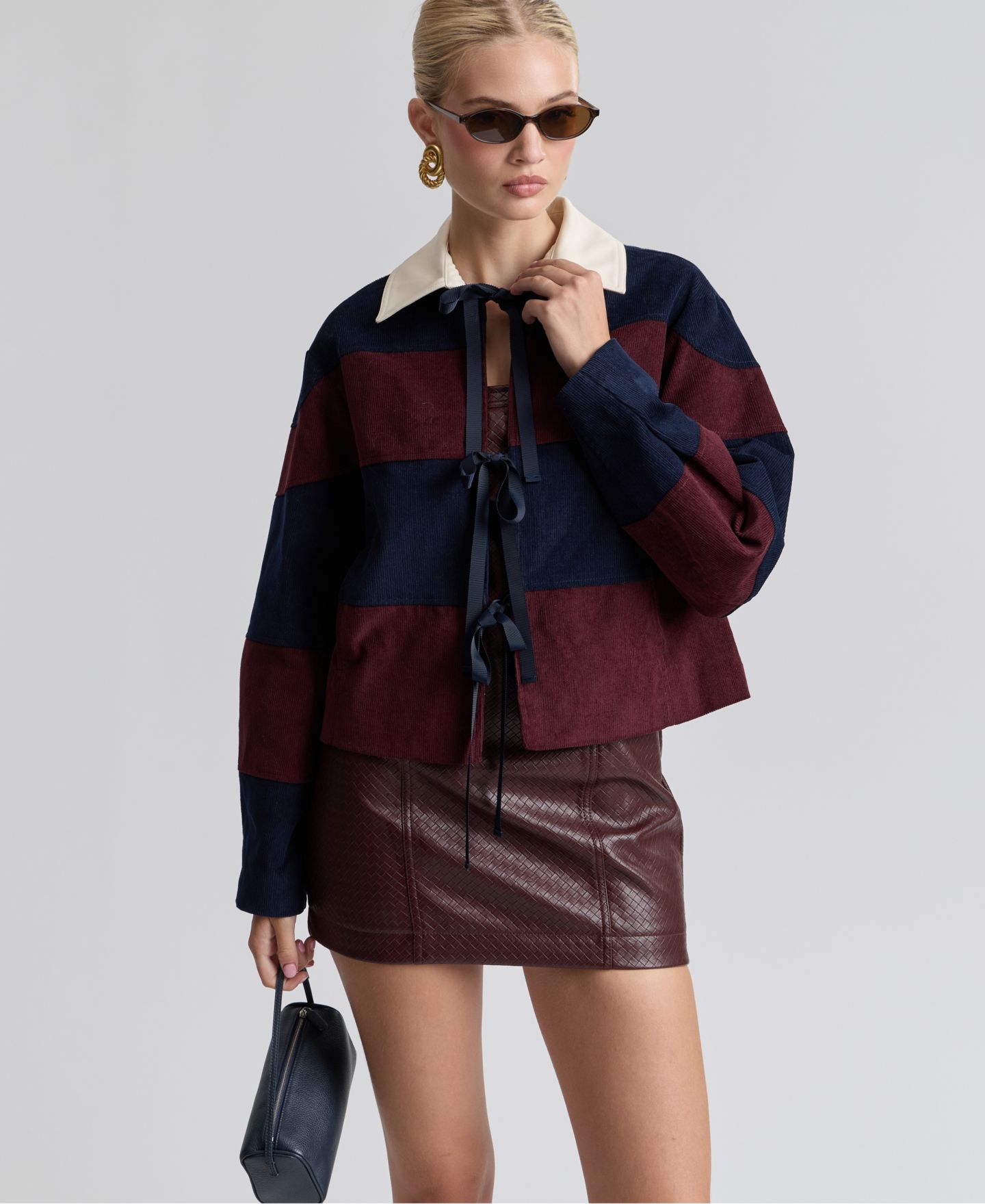 Женская куртка Avec Les Filles Striped Rugby Front Tie, цвет: Тёмно-синий / Бордовый — фото 7