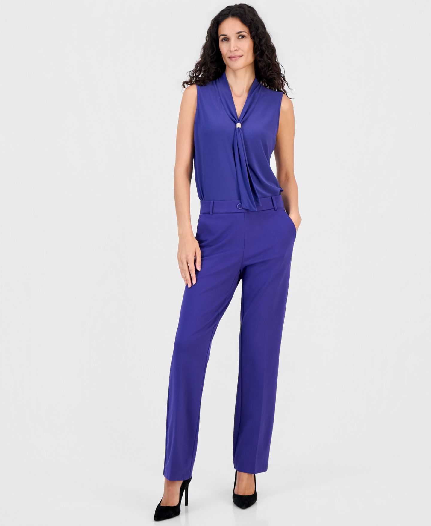 Женская блузка Kasper Petite Embellished Tie-Neck Sleeveless Blouse, цвет: Сливовый — фото 2