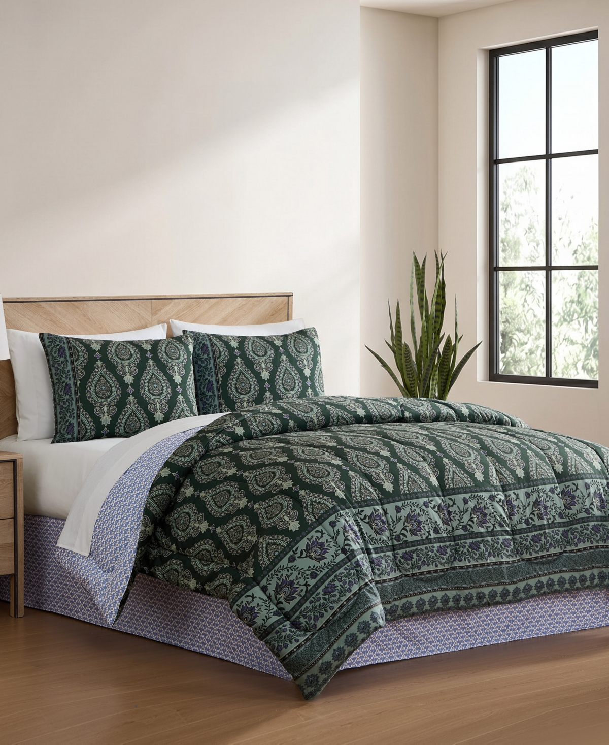 Riyan Chic 8-Piece Comforter Sets