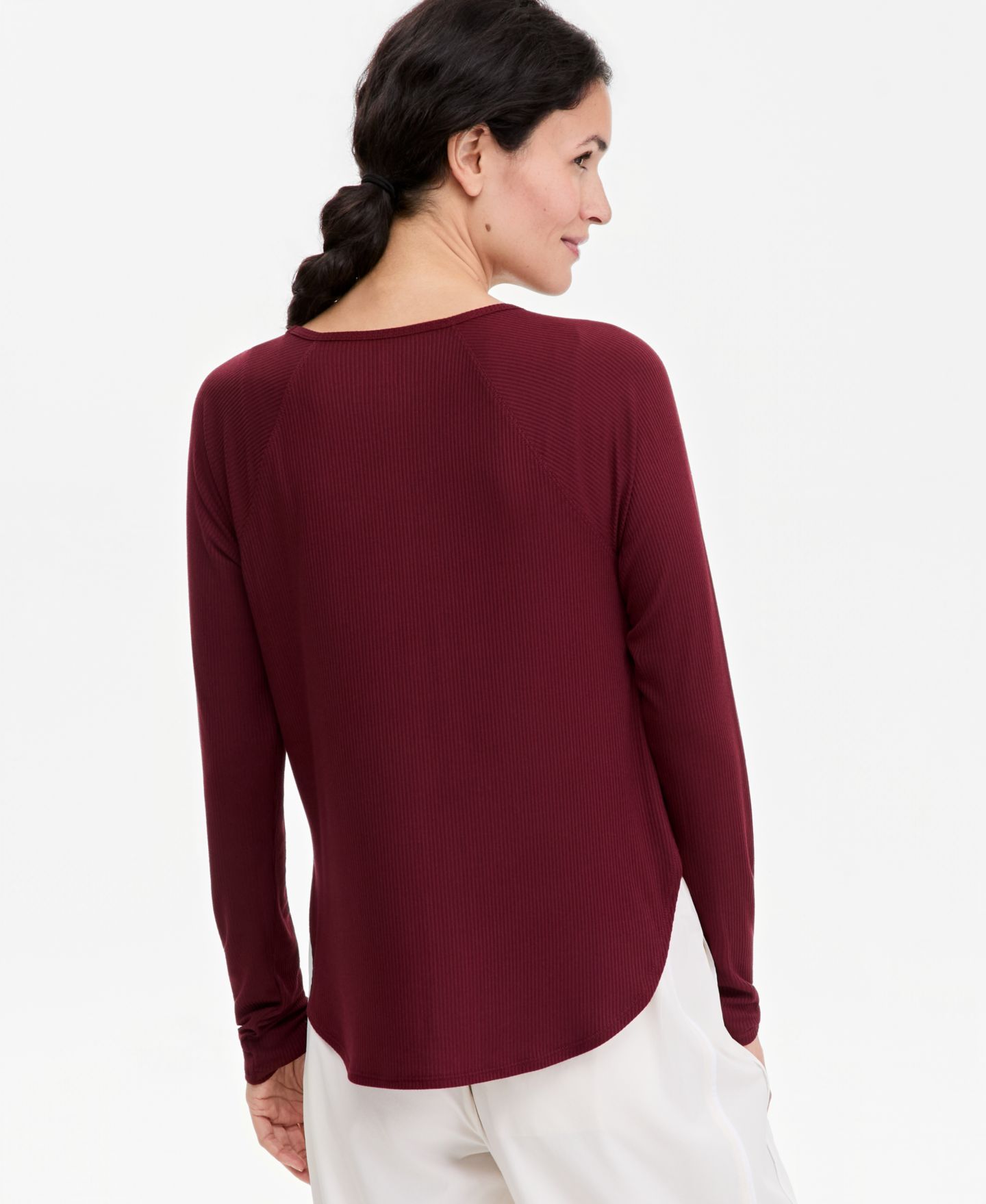 Женская футболка ID Ideology Ribbed Crewneck Long-Sleeve T-Shirt, цвет: Тёмный ржавый — фото 4