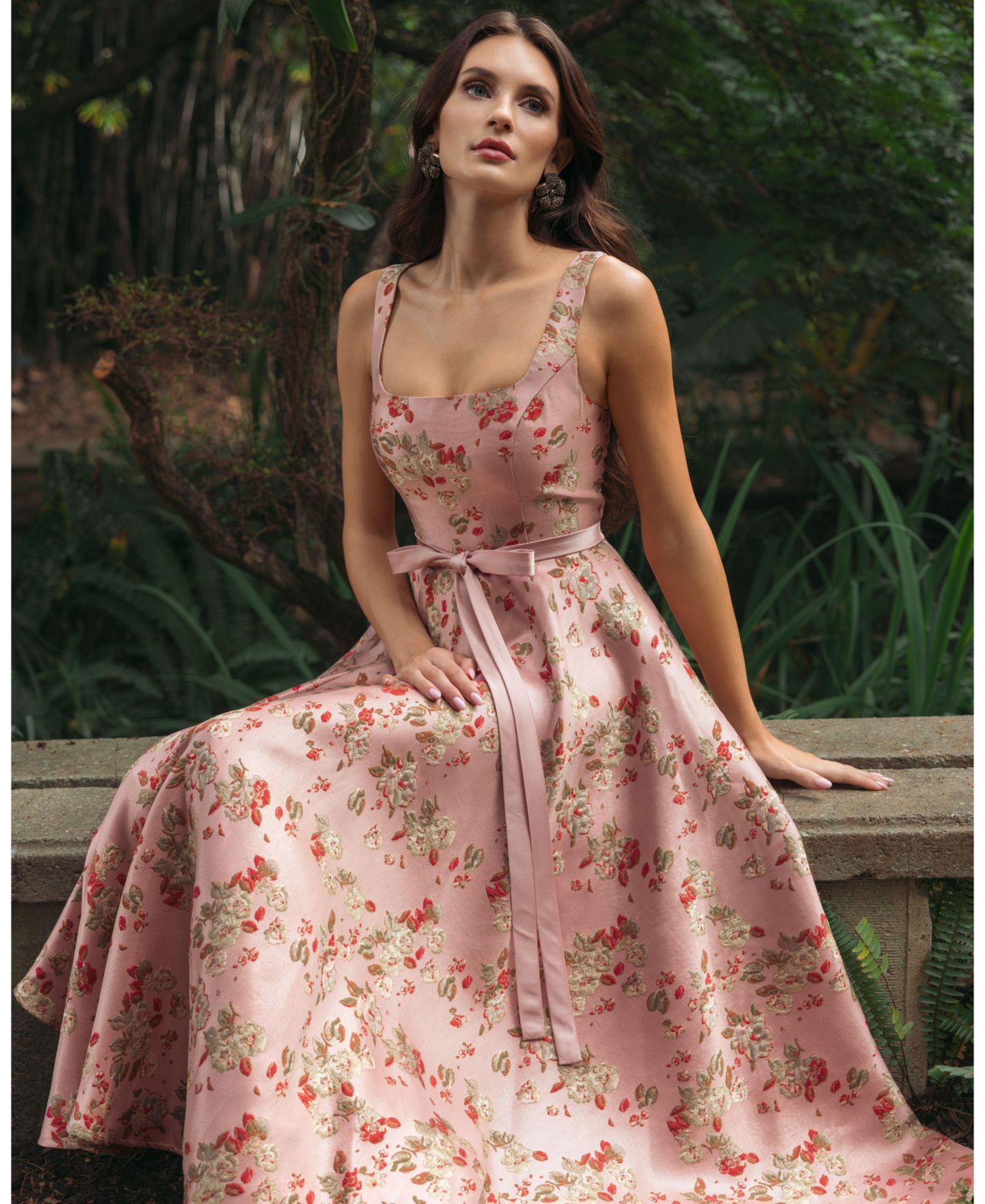 Women's Sleeveless Brocade A Line Midi Dress