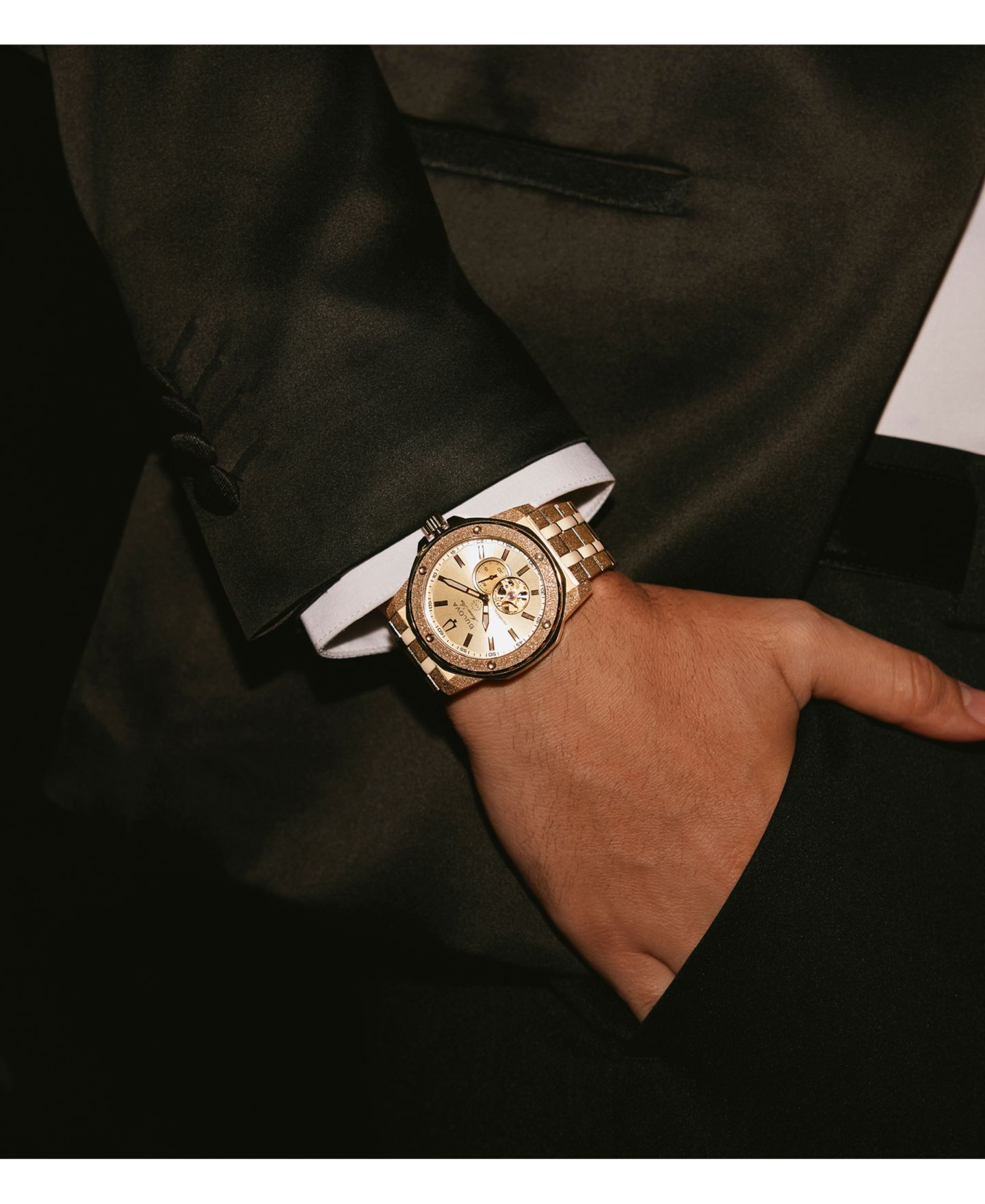Мужские часы Bulova Marine Star Series A Marc Anthony Gold-Tone Stainless Steel Bracelet Watch 35mm — фото 3