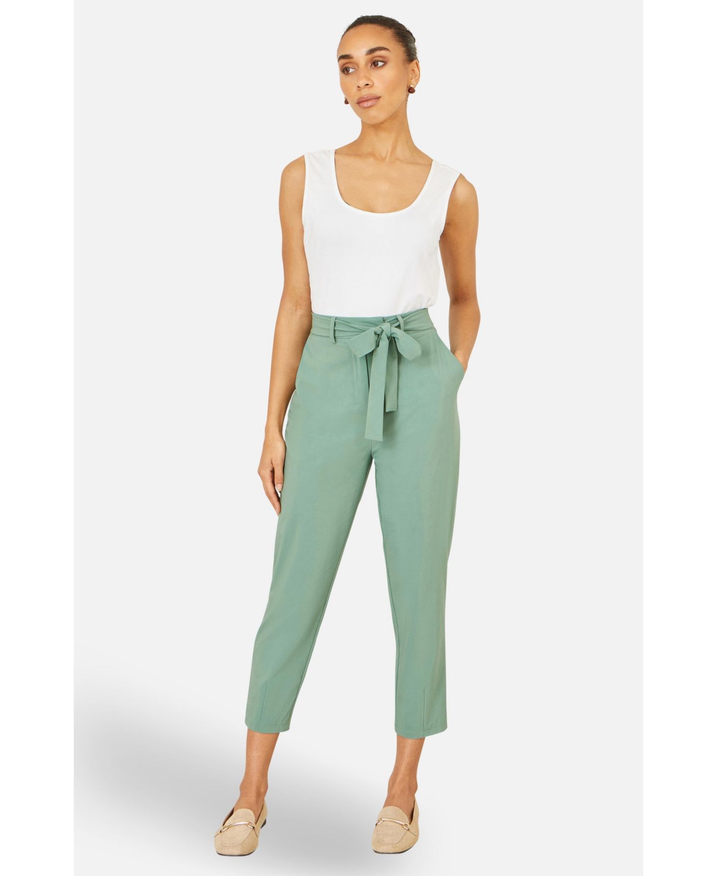 Женские брюки Yumi Stretch Tie-Belt Capri, цвет: Зелёный — фото 4