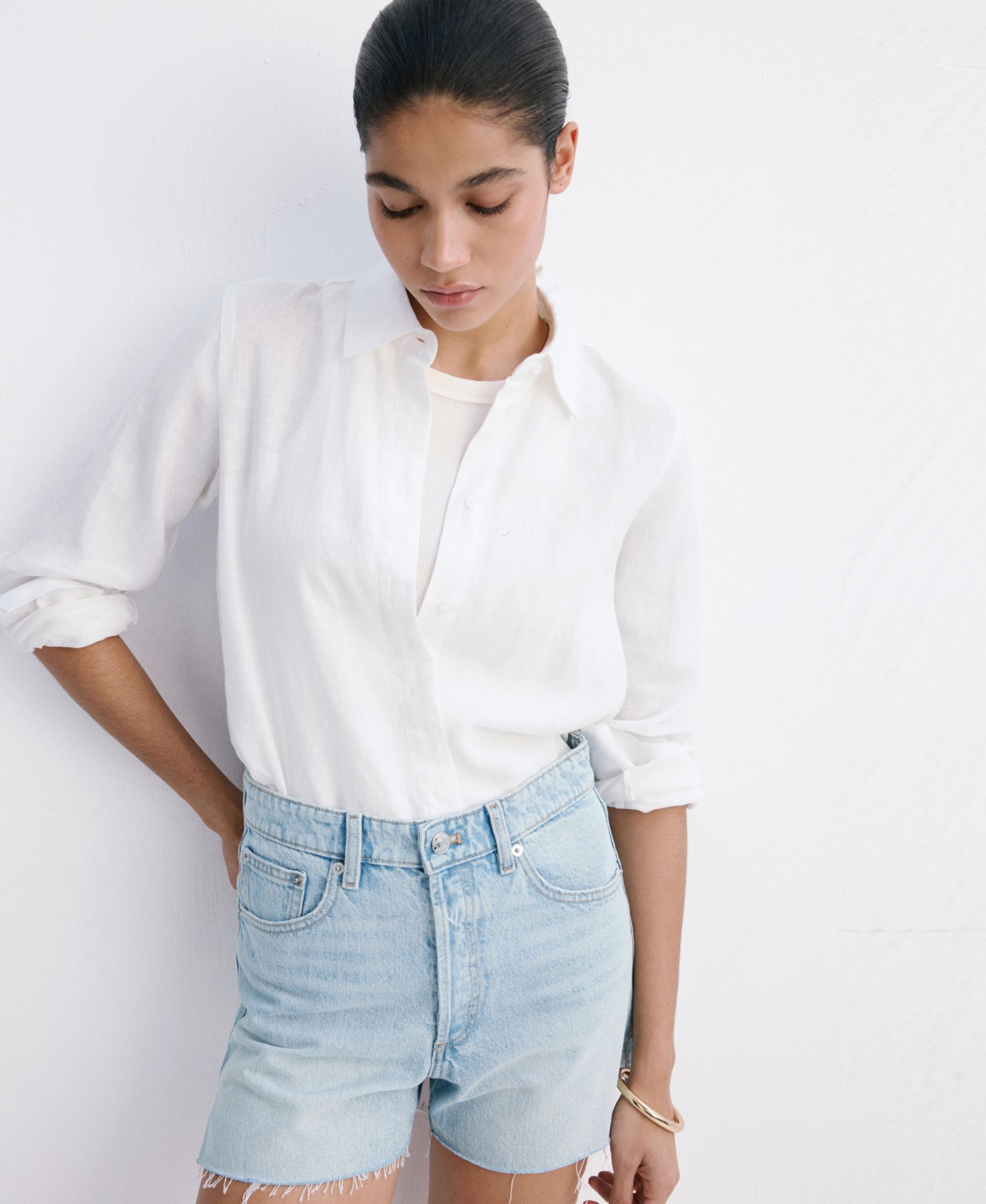 Women's Frayed Hem Denim Shorts
