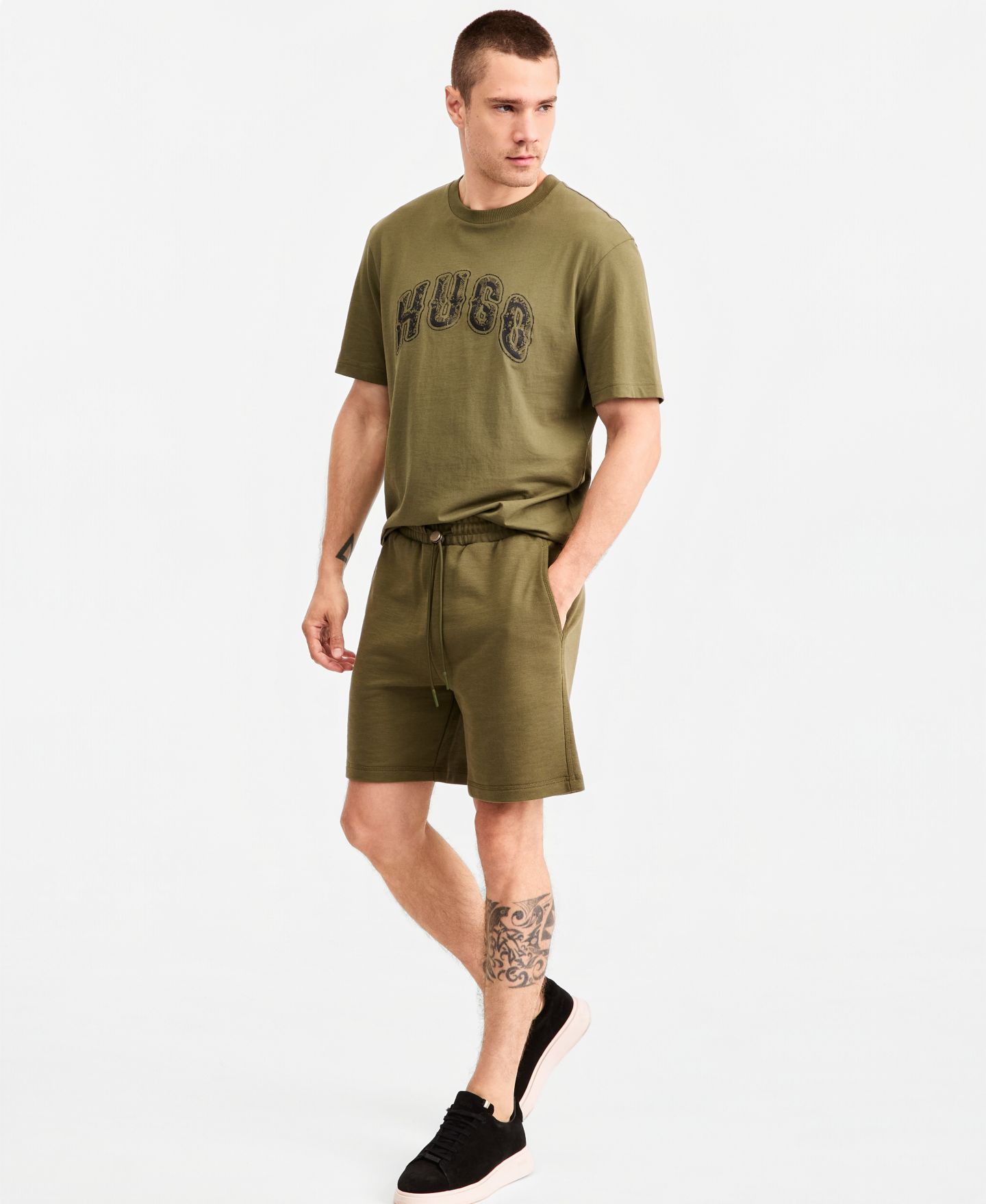 Мужские шорты Hugo Boss HUGO by Nuca Pull-On Drawstring Shorts, 7.2" Inseam, цвет: Зелёный — фото 2
