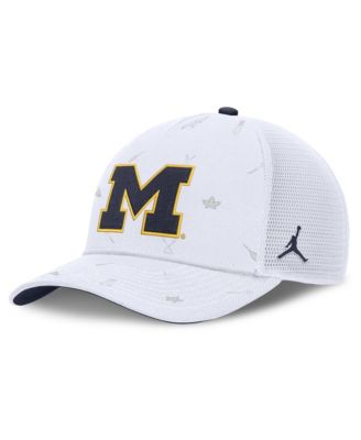 Men's and Women's White Michigan Wolverines Country Club Golfin' Rise Trucker Adjustable Hat