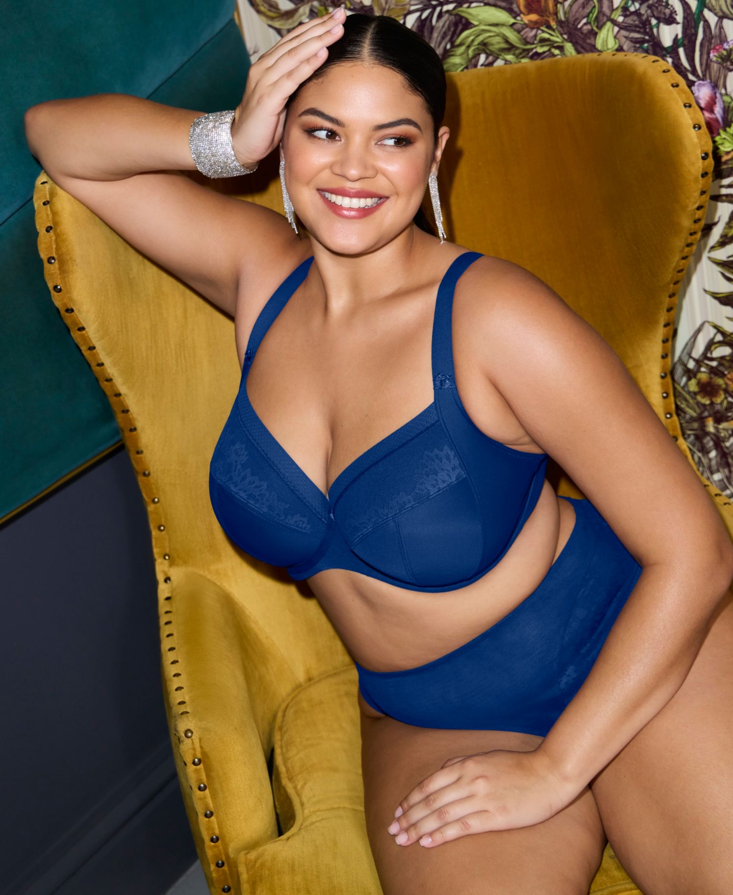 Plus Size Nerina Underwire Plunge Bra