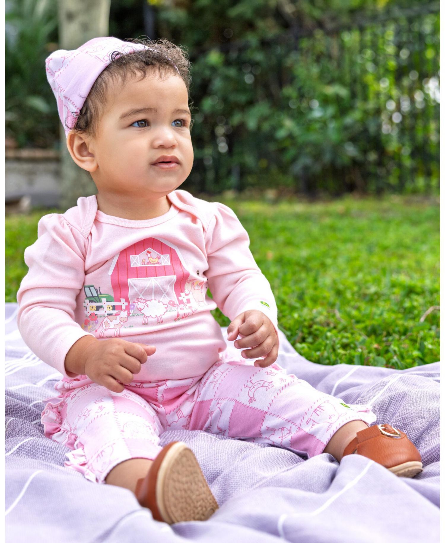 Baby Girls (3-12) 3 Piece Bodysuit Pants and Hat Set