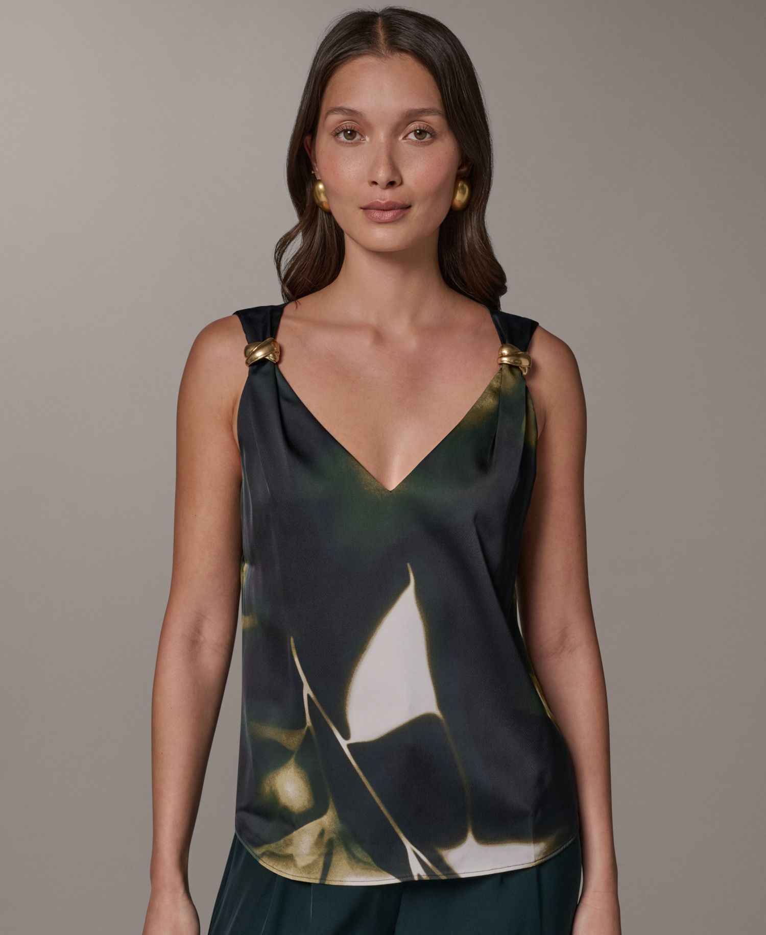 Women's Printed V-Neck Sleeveless Top