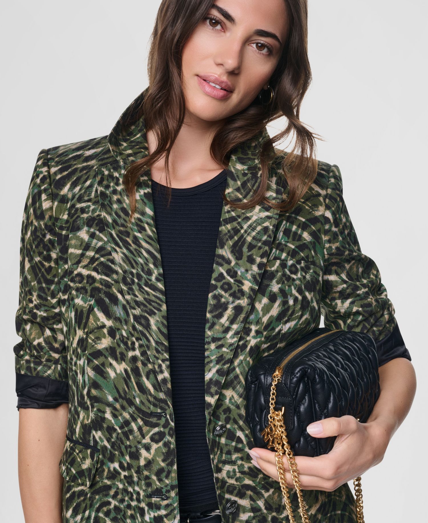 Women's Two-Button Collared & Flap Pockets Jacket