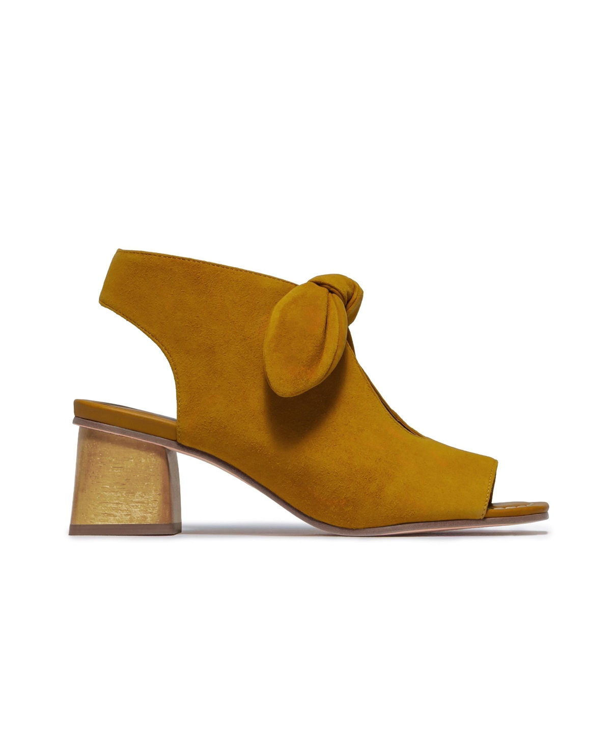 Bernardo Footwear Women's Lizzie Heel