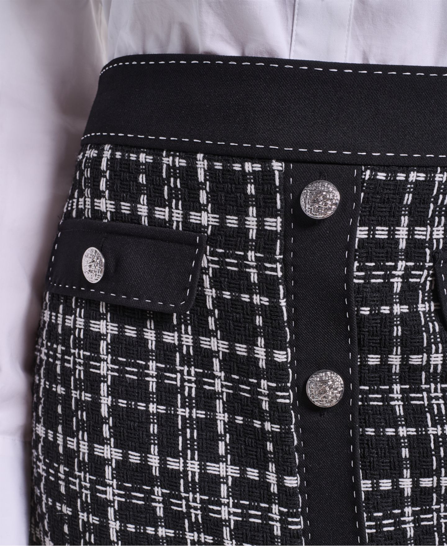 Женская юбка KARL LAGERFELD PARIS Knee-Length Pencil, цвет: Чёрный — фото 4