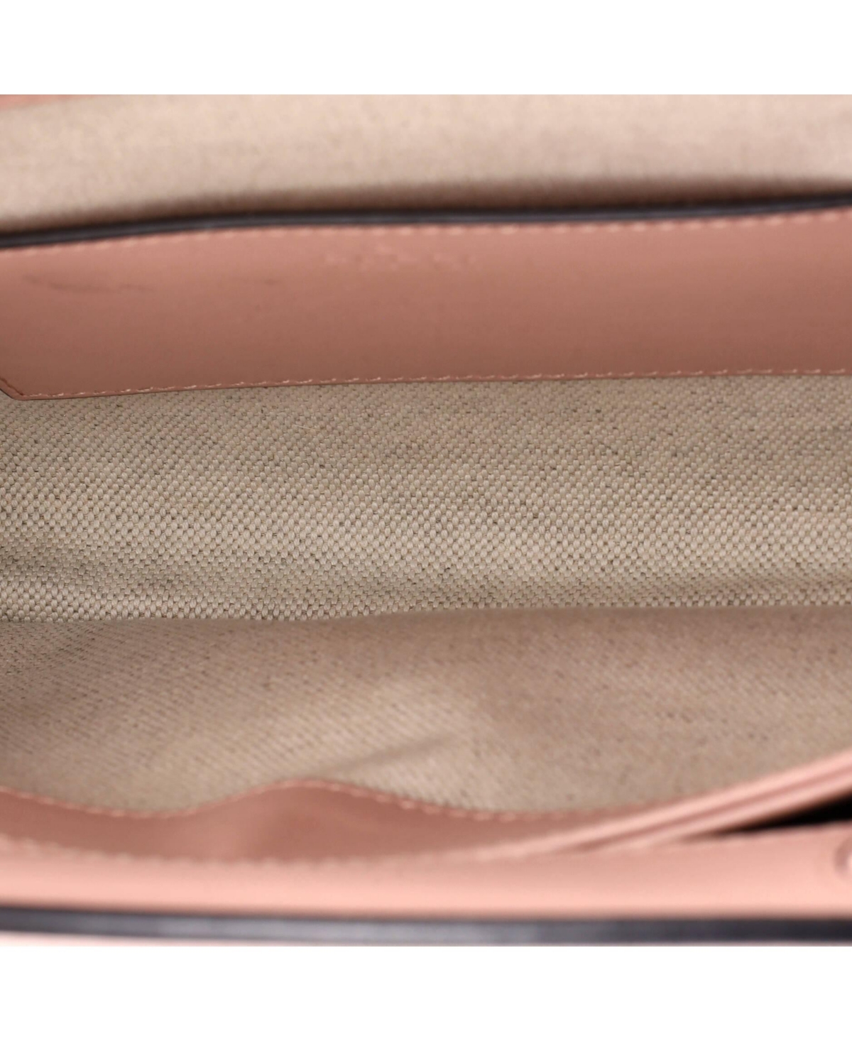 Pre-Owned Gucci Small Gg Shoulder Bag Gg Matelasse Leather