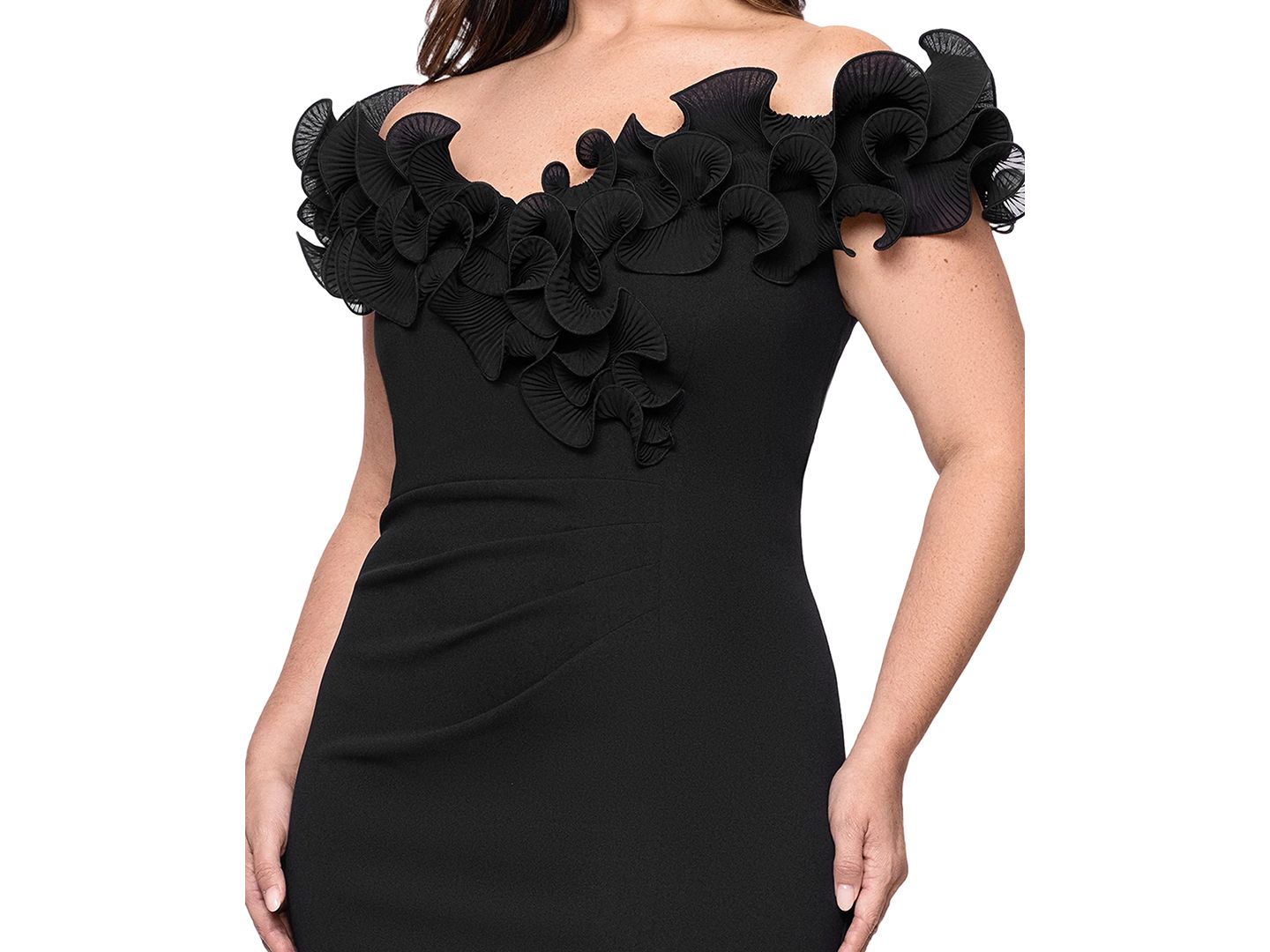 Женские платья XSCAPE Ruffled-Off-The-Shoulder Crepe Gown, цвет: Чёрный — фото 3