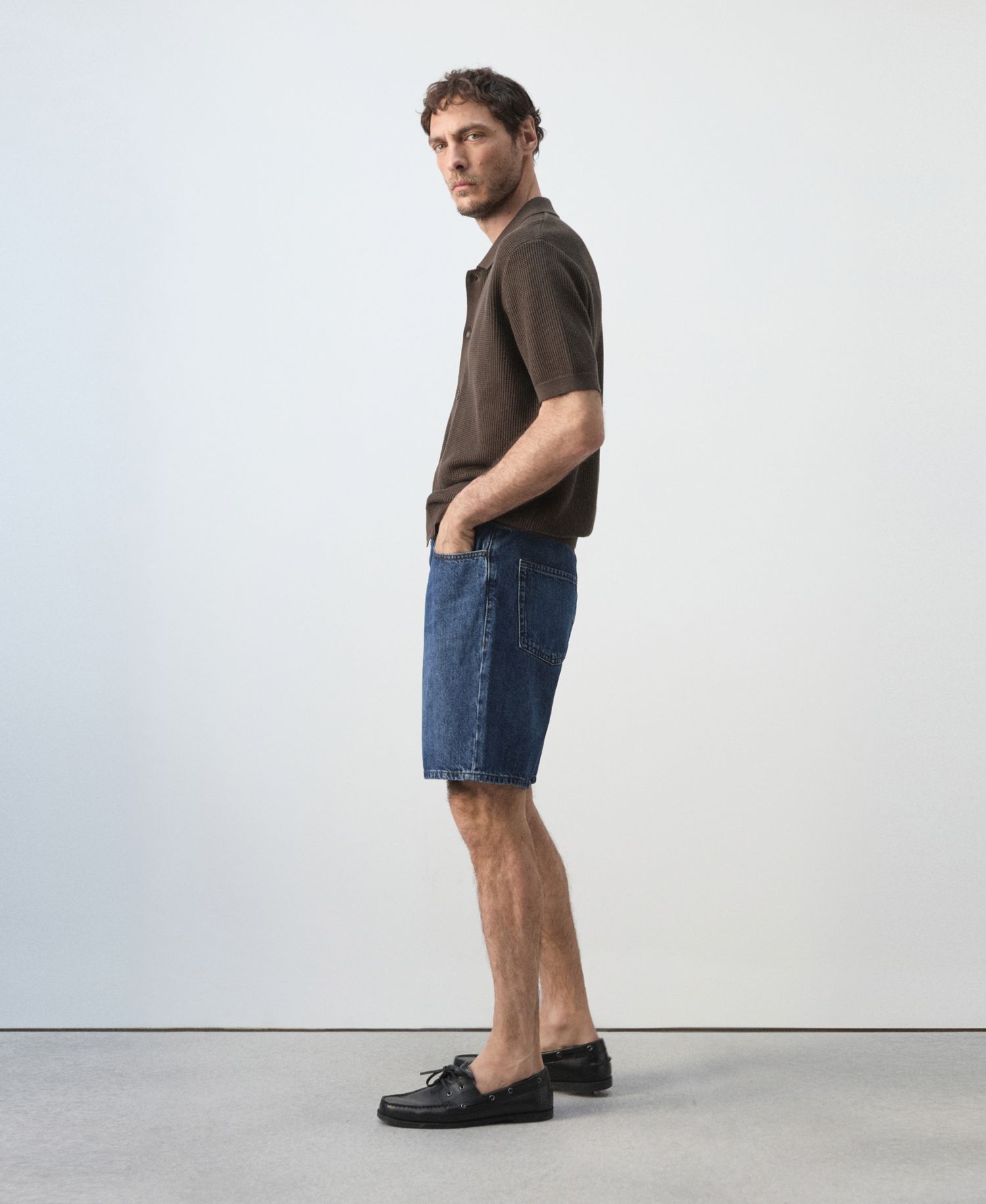 Men's Straight-Fit Denim 8.86" Bermuda Shorts