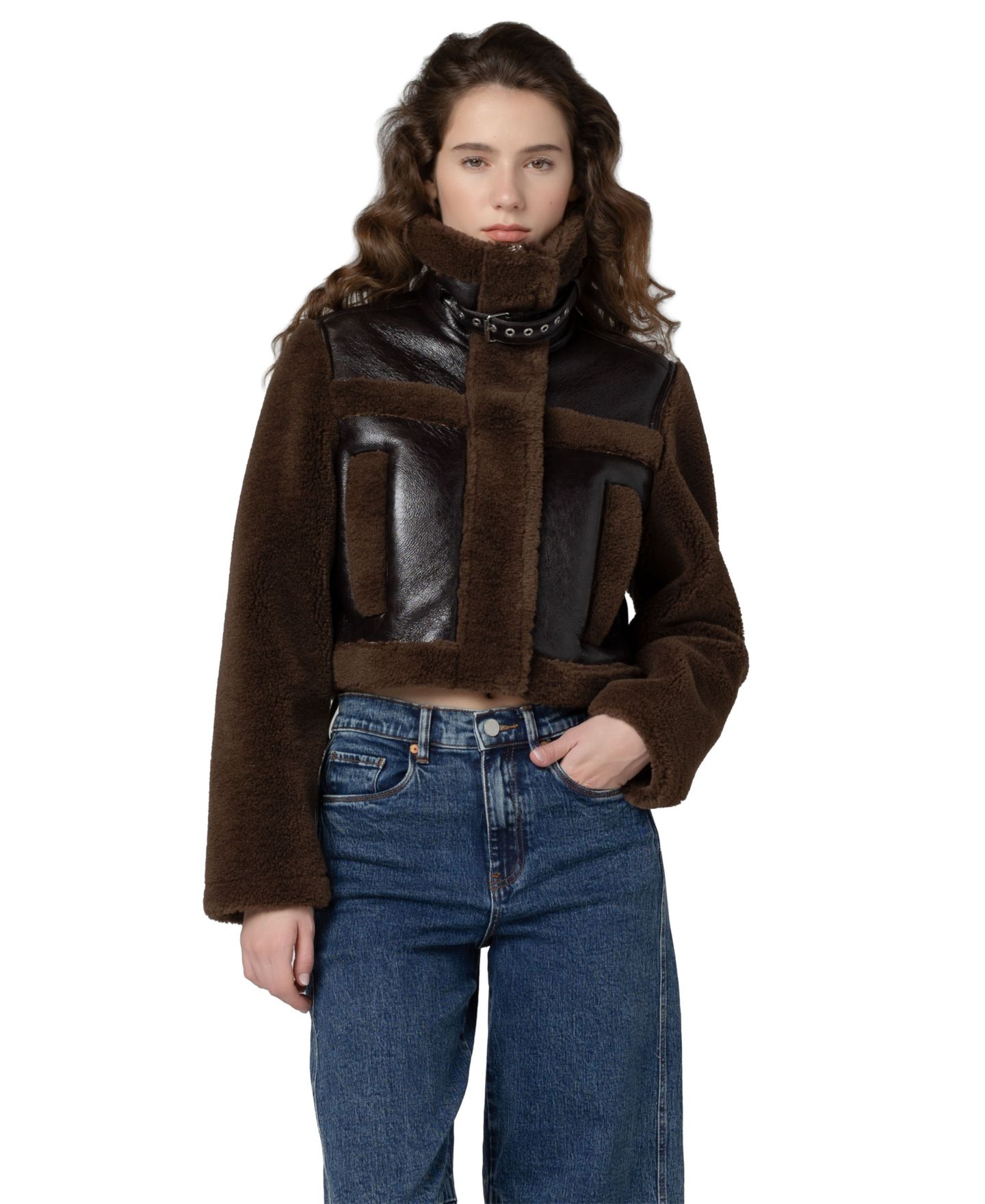 Женская куртка BLANK NYC Funnel Collar Cropped Sherpa, цвет: Laid Back — фото 6