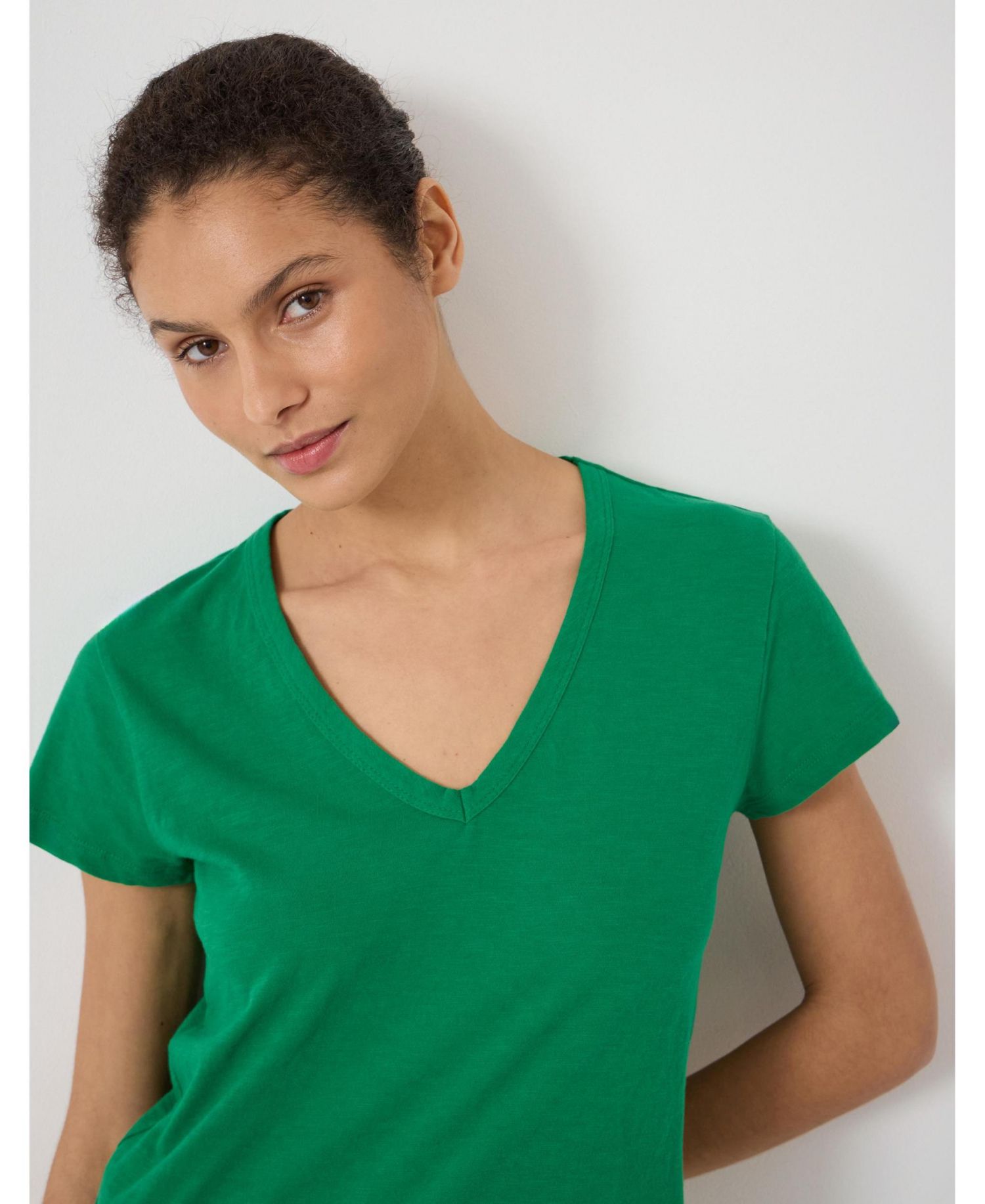 Women's Slim-Fit V-Neck Slub-Cotton T-Shirt