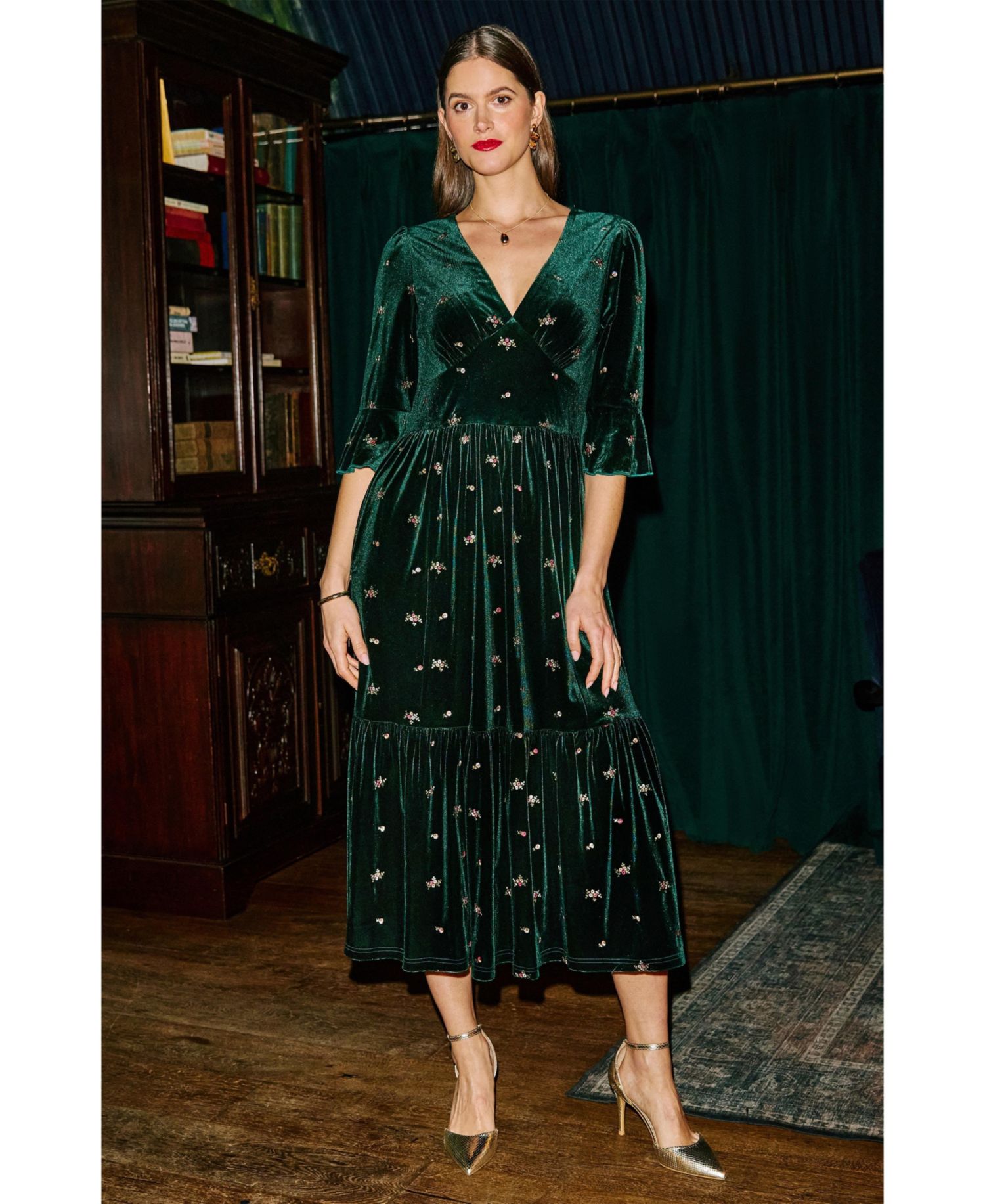Women's Velvet Embroidered V-Neck Midi Dress