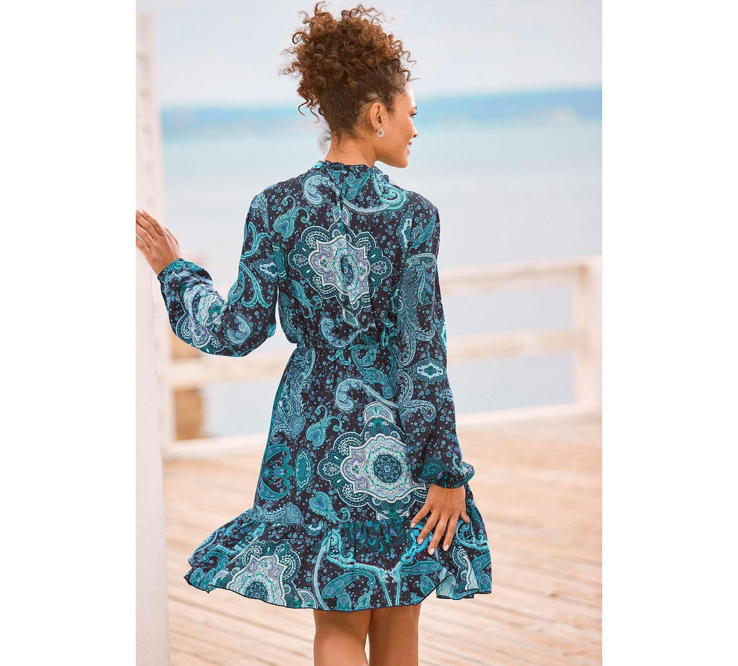 Женское платье Lascana Viscose Paisley Print High Neck Ruffle-Trim Short, цвет: Синий — фото 3