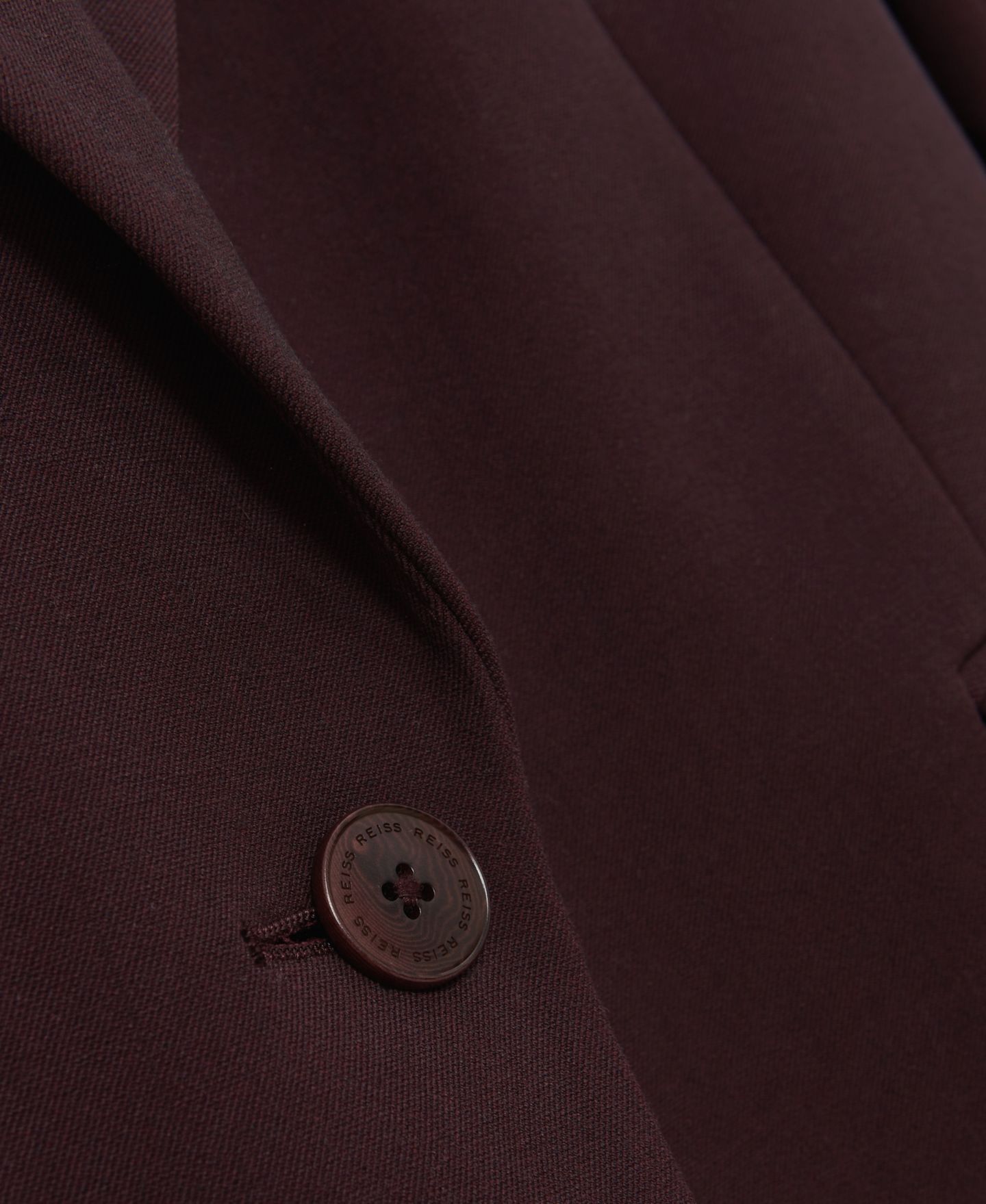 Женский пиджак REISS Petite Gabi Double-Breasted Peak-Lapel Blazer, цвет: Ягодный — фото 4