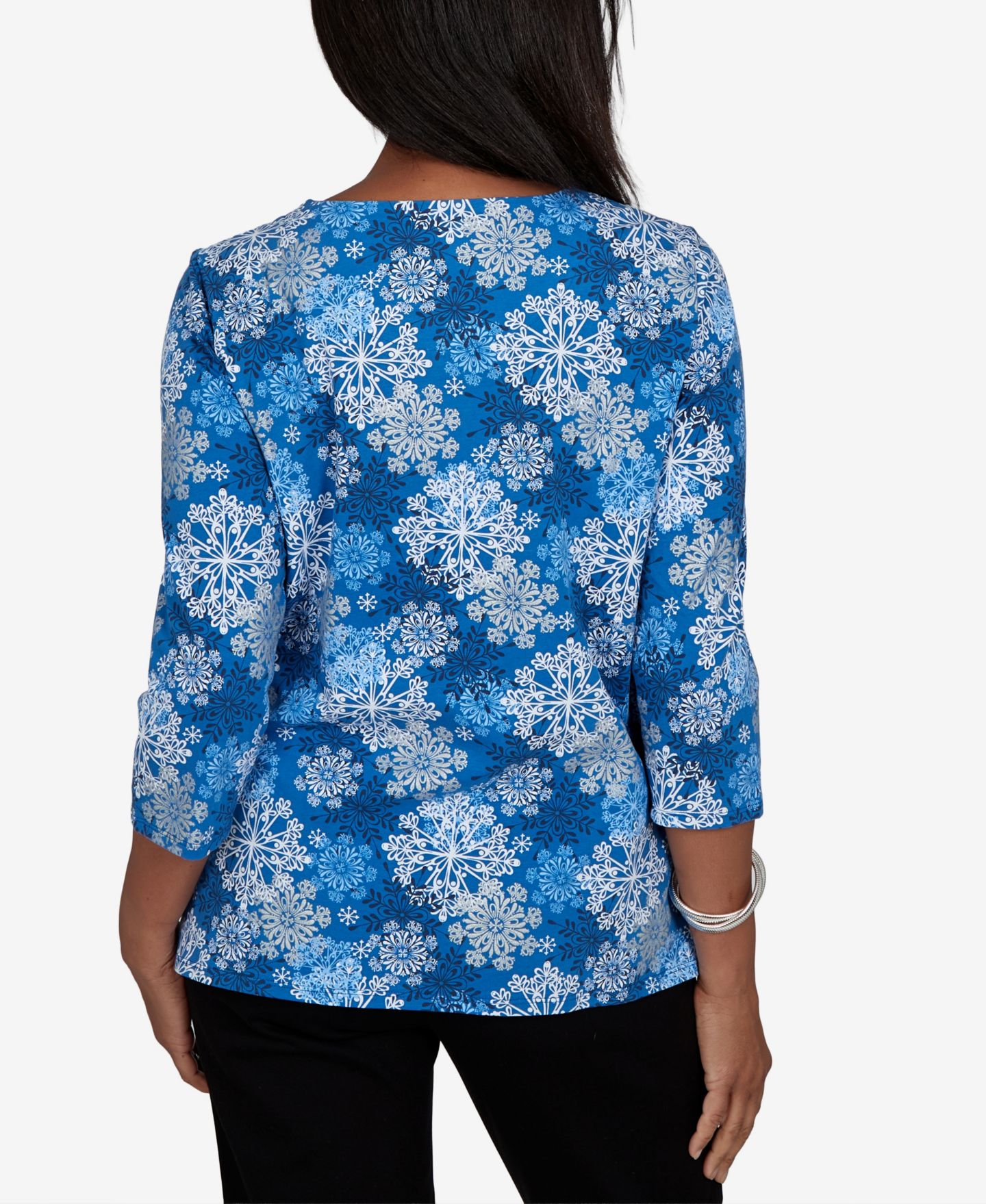 Женский топ Alfred Dunner Petite Snowflake Print 3/4-Sleeve Holiday Knit, цвет: Синий — фото 5
