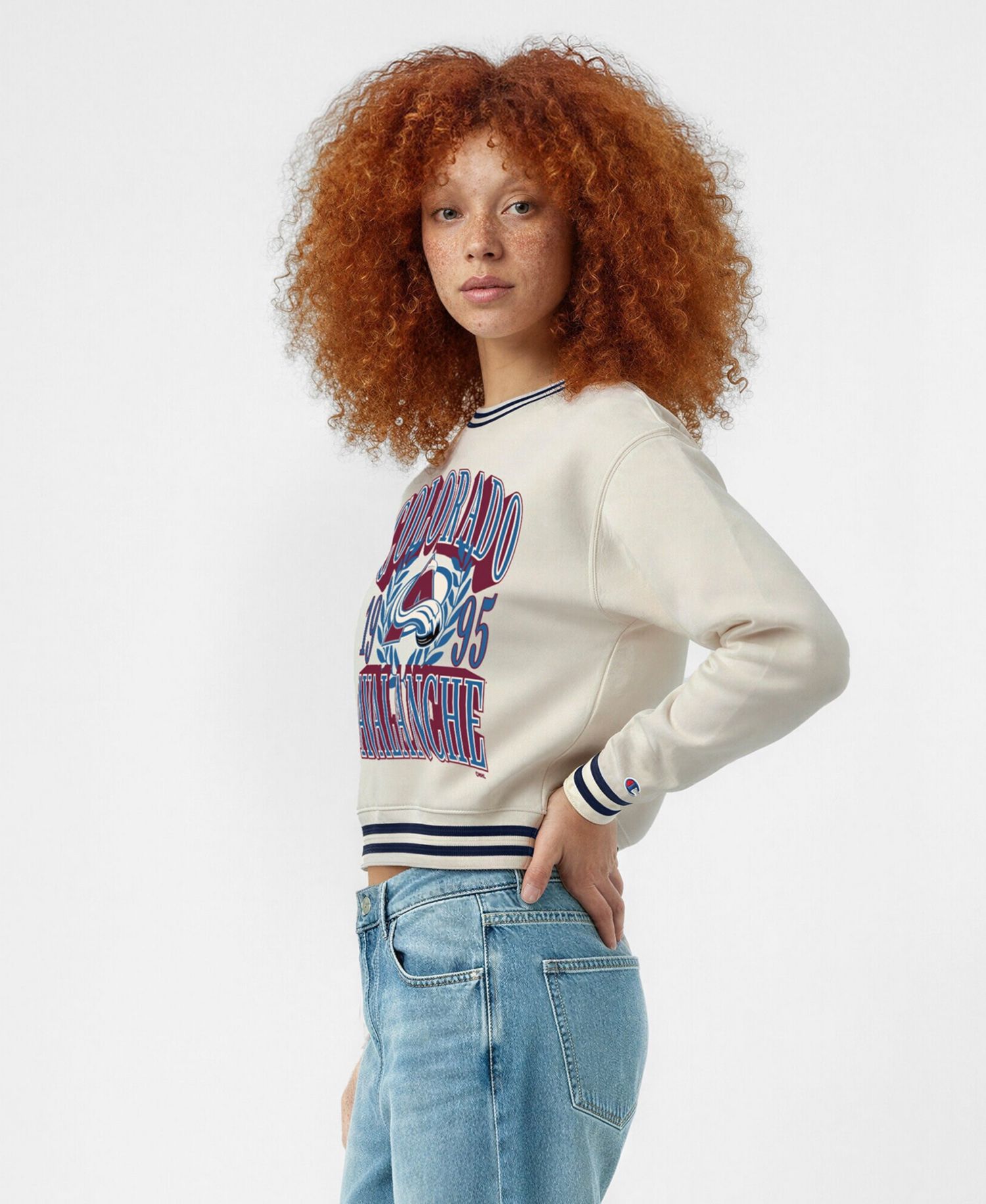 Women's Cream Colorado Avalanche Bold Laurels Reverse Weave Yarn Crewneck Sweatshirt