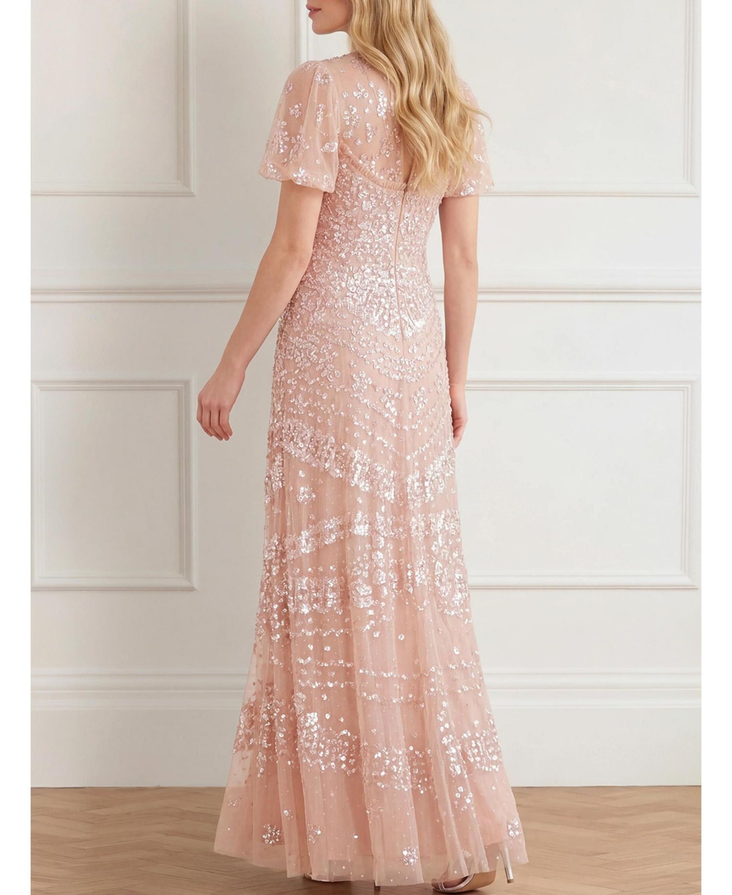 Women's Anais Sequin-Embroidery Sweetheart-Neck Short-Sleeve Gown