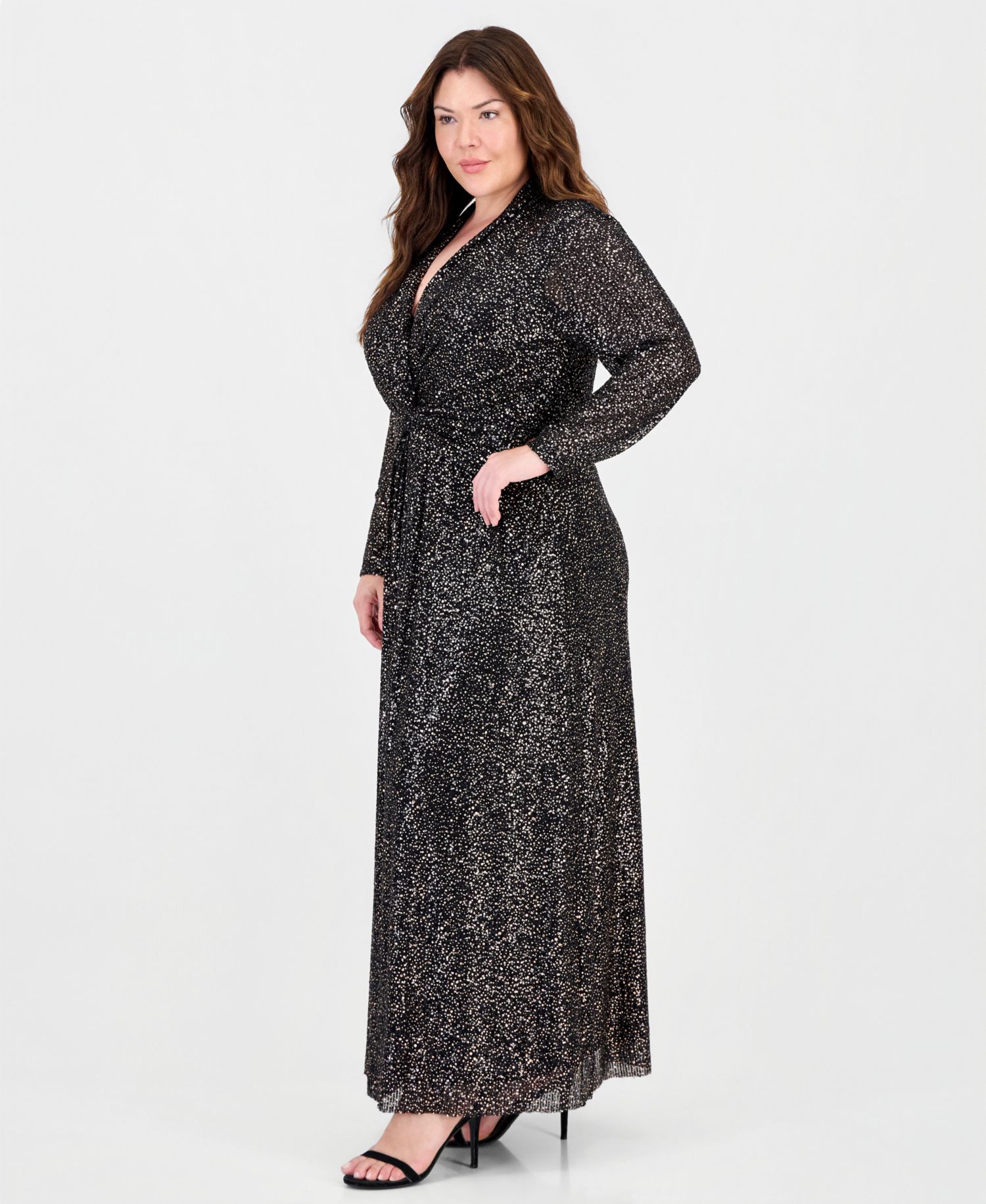 Plus Twist Front V-Neck Pliss&eacute; Maxi Dress