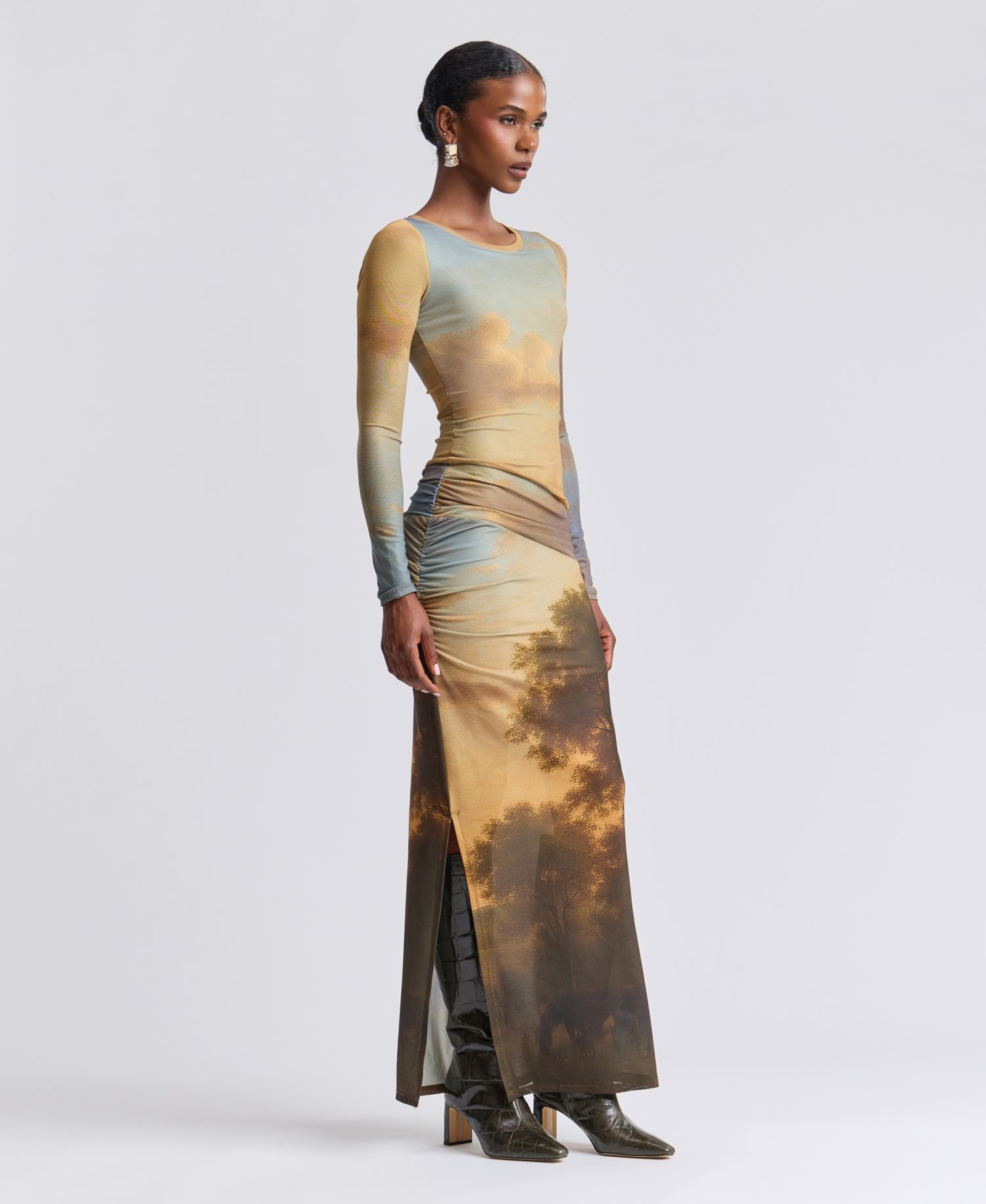 Women's Scoop Neck Long-Sleeve Shirred Waist Maxi Dress