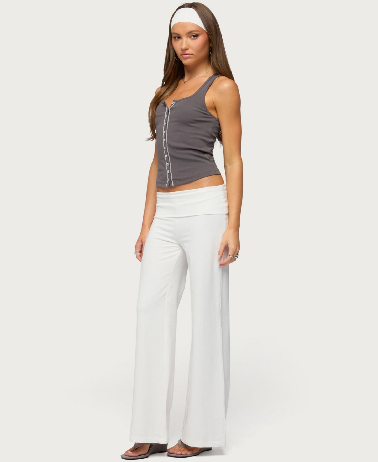 Женский топ Edikted Scoop-Neck Ribbed, цвет: Тёмный серый — фото 3