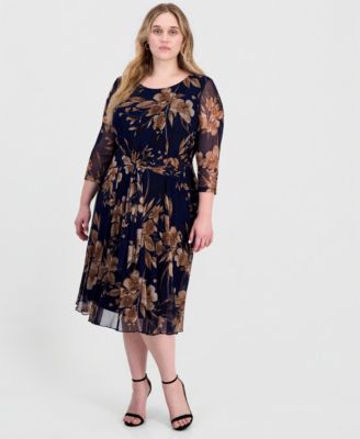 Plus Size Printed 3/4-Sleeve Fit & Flare Dress