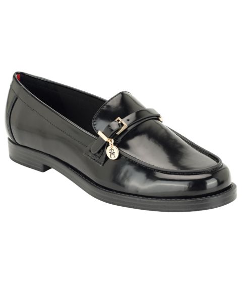 Женские туфли Tommy Hilfiger Maxline Charm Buckle Strap Slip-On Dress Loafers, цвет: Чёрный лаковый