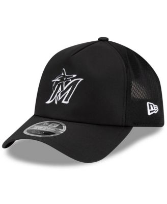 Men's Black Miami Marlins 2026 Batting Practice Apex 9FORTY Adjustable Trucker Hat