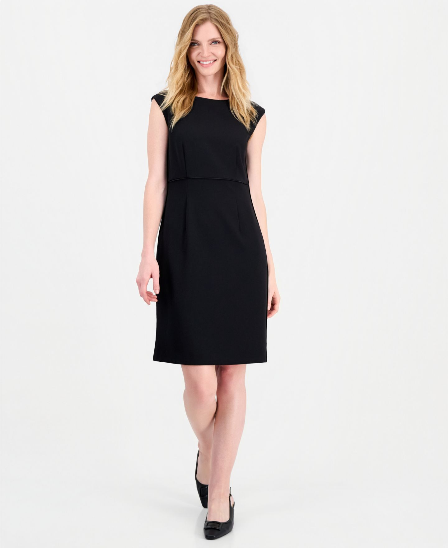 Женское платье Kasper Sleeveless Crepe Satin Piping Sheath, цвет: Чёрный — фото 1