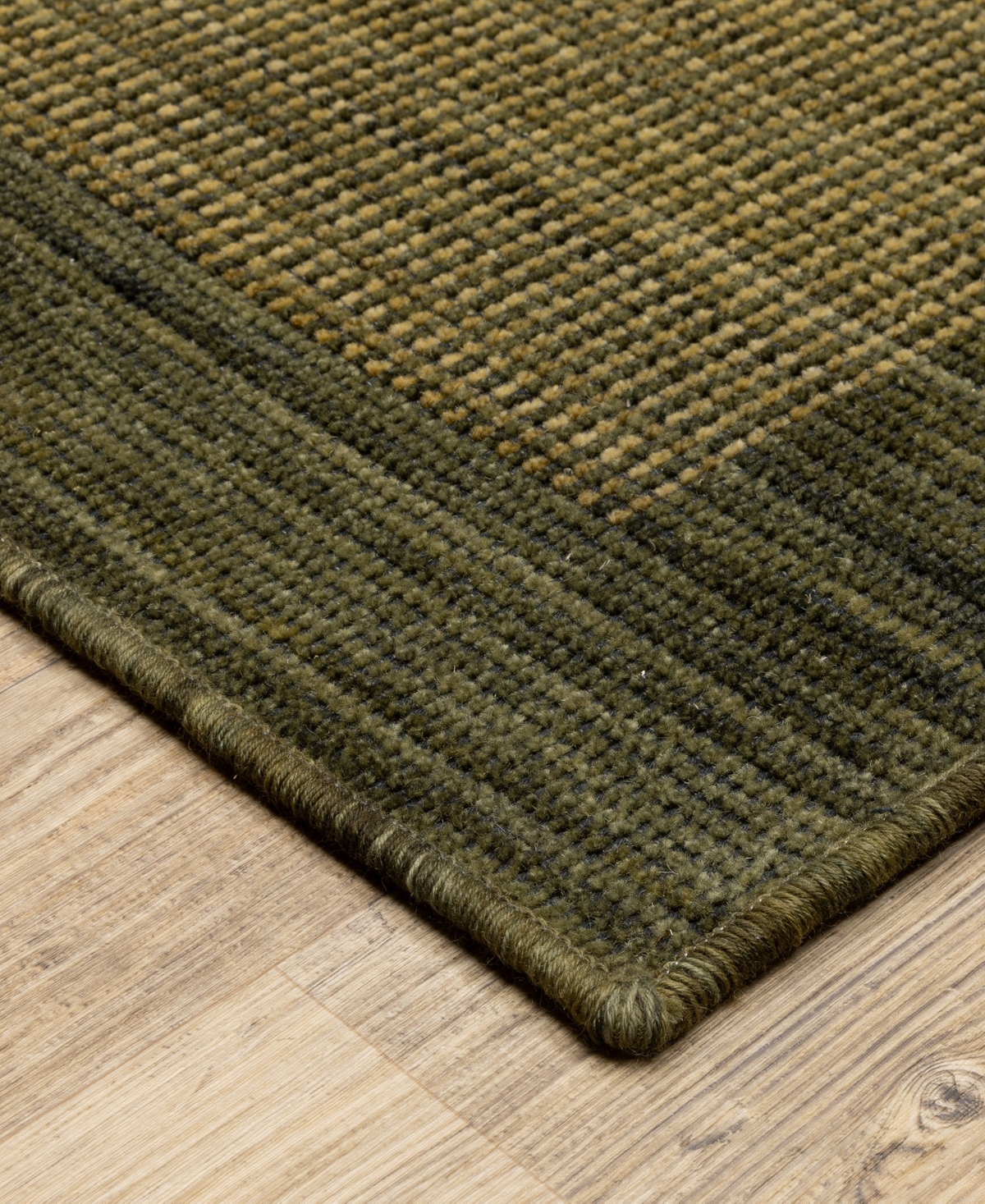 Oriental Weavers Warner WRN02 3'3"x5' Area Rug