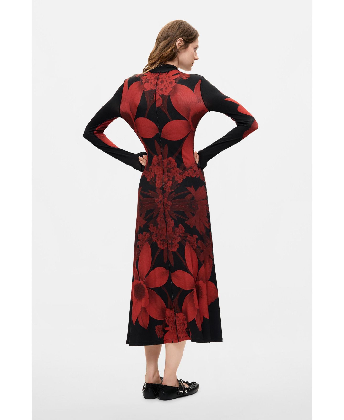 Женское платье Desigual Long-Sleeve Floral-Print Mock Neck Midi, цвет: Чёрный — фото 5