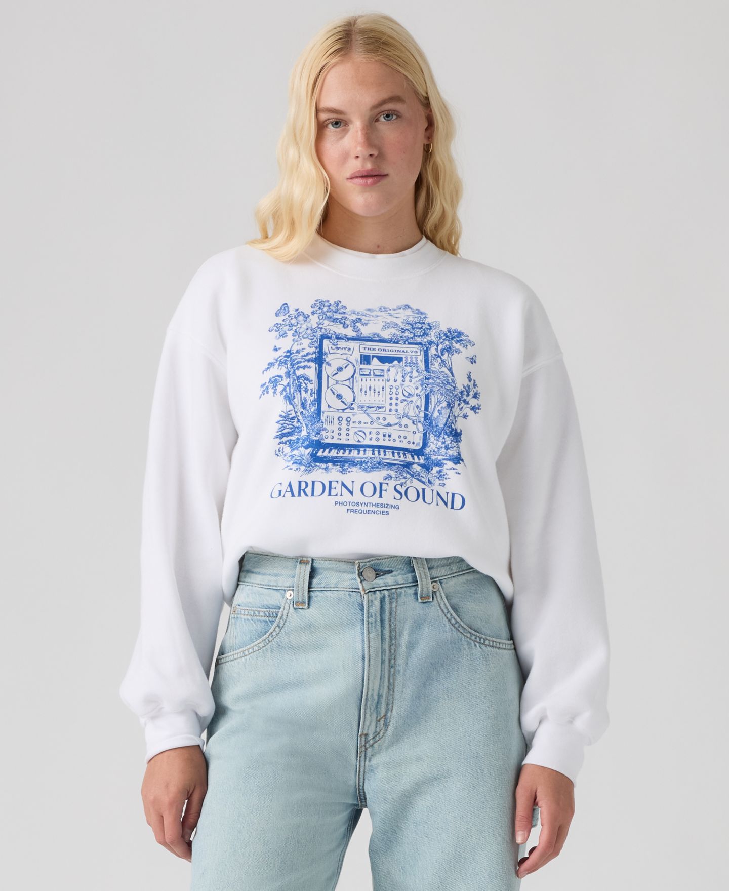 Женский свитшот Levi's Everyday Crewneck, цвет: Crew Garden — фото 2
