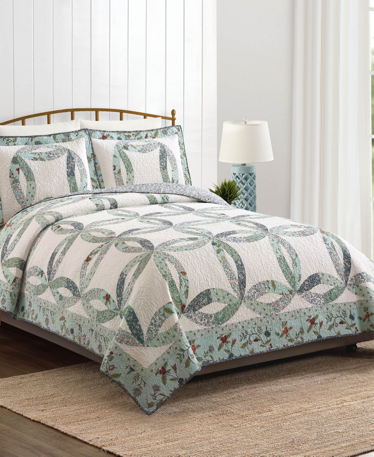 Modern Heirloom Felicity Wedding Ring Pieced 3-Piece Quilt Set