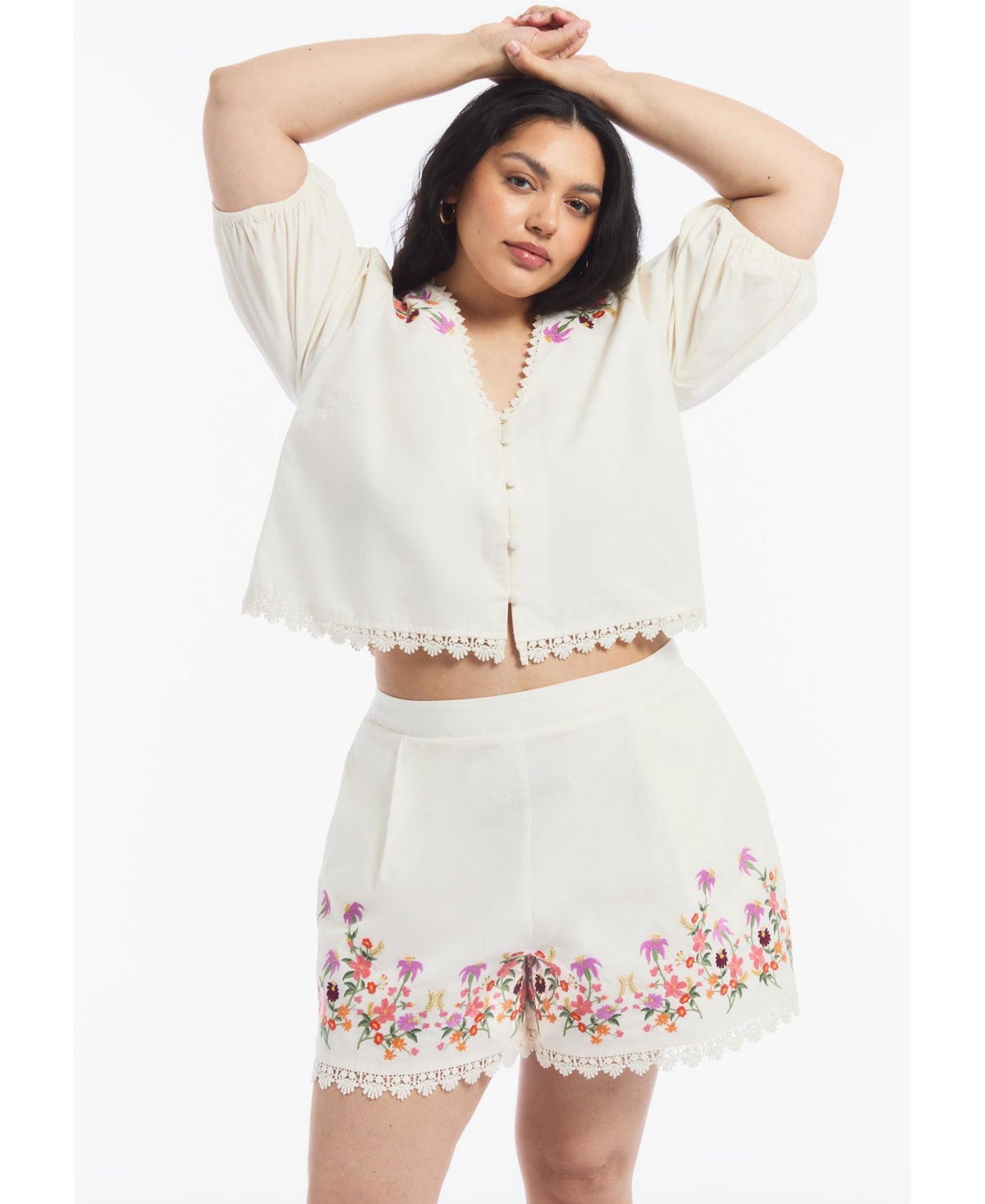June & Vie Plus High-Waisted Lace-Trim Embroidered Poplin Shorts, 4" Inseam