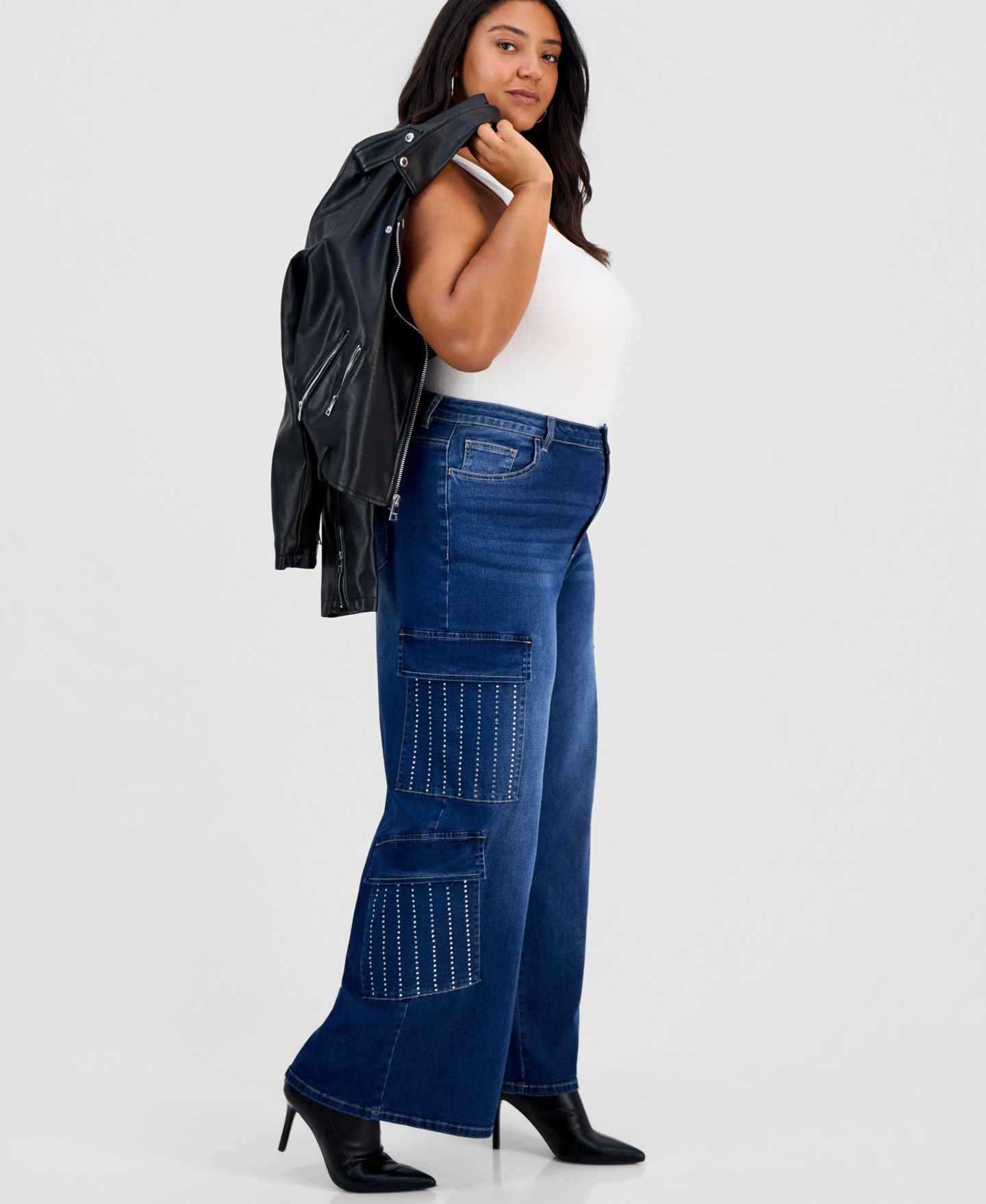 Женские брюки Madden Girl Plus Size Ultra '90s High-Rise Rhinestone-Pinstripe Wide-Leg Denim, цвет: As Is — фото 4
