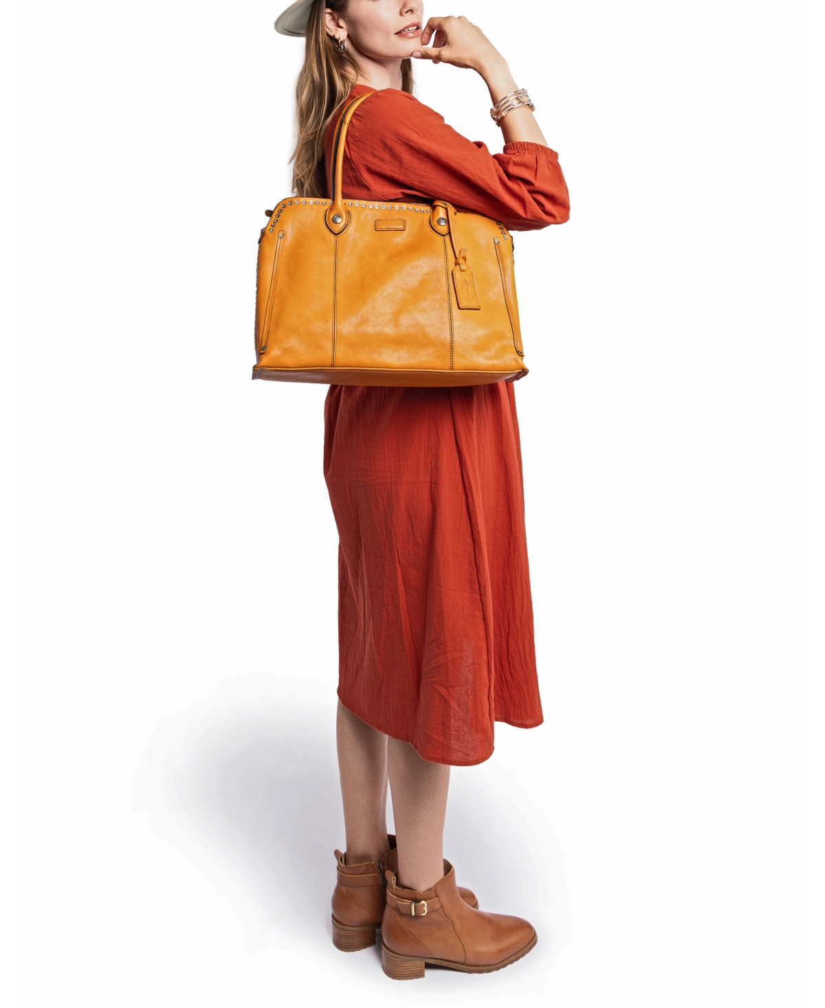 Old Trend Women's Genuine Leather Soul Stud Satchel Bag