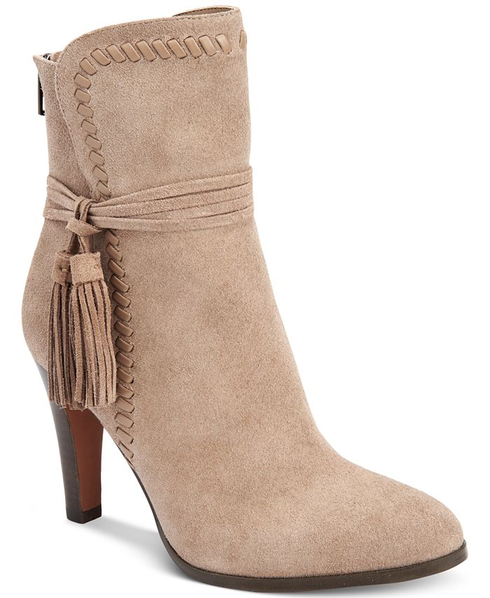 Coach jessie deals boots