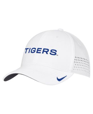 Men's White Memphis Tigers 2026 On-Field AeroBill SwooshFlex Dri-FIT Hat