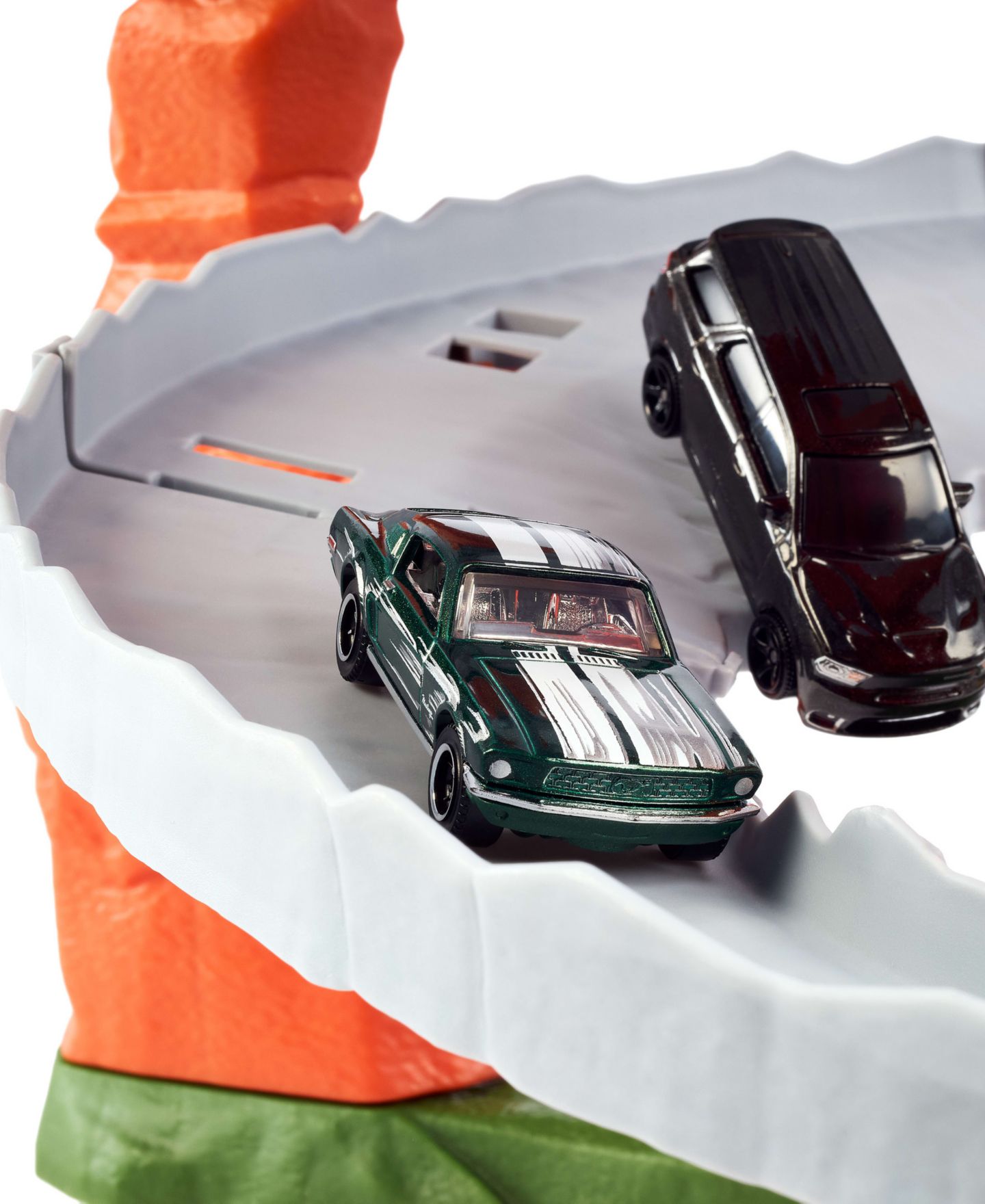 Детский игровой набор Matchbox 1:64 Scale The Movie Helicopter Escape Playset, Ages 3+ — фото 4