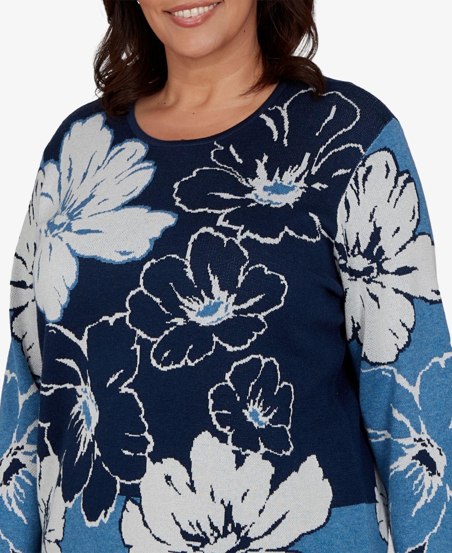 Plus Size Crewneck Floral Pullover Sweater