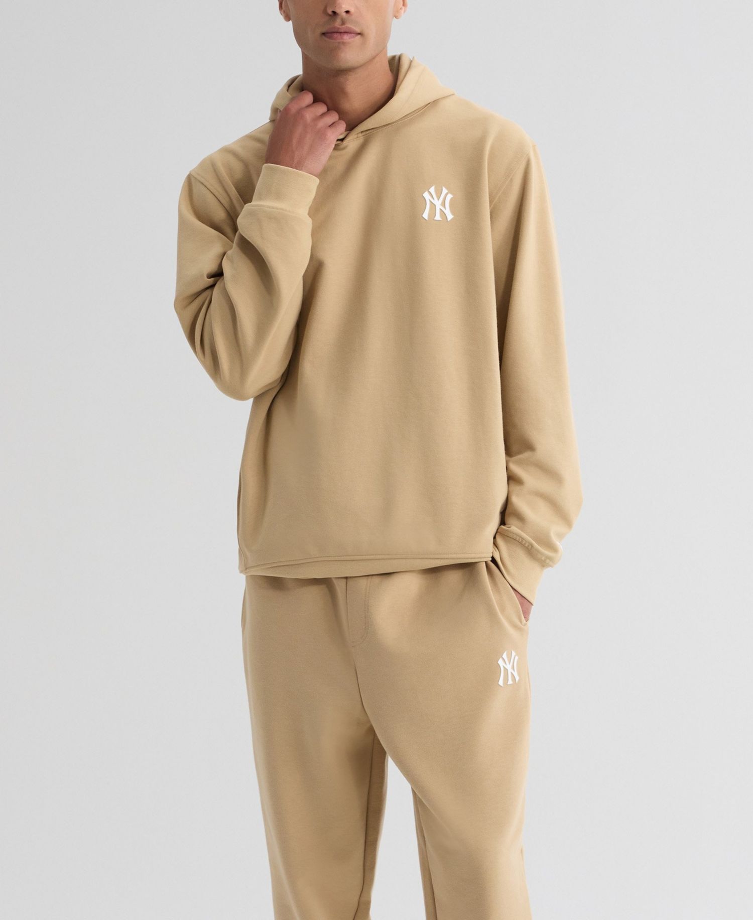 Men's Khaki New York Yankees Clutch Fleece Tri-Blend Joggers